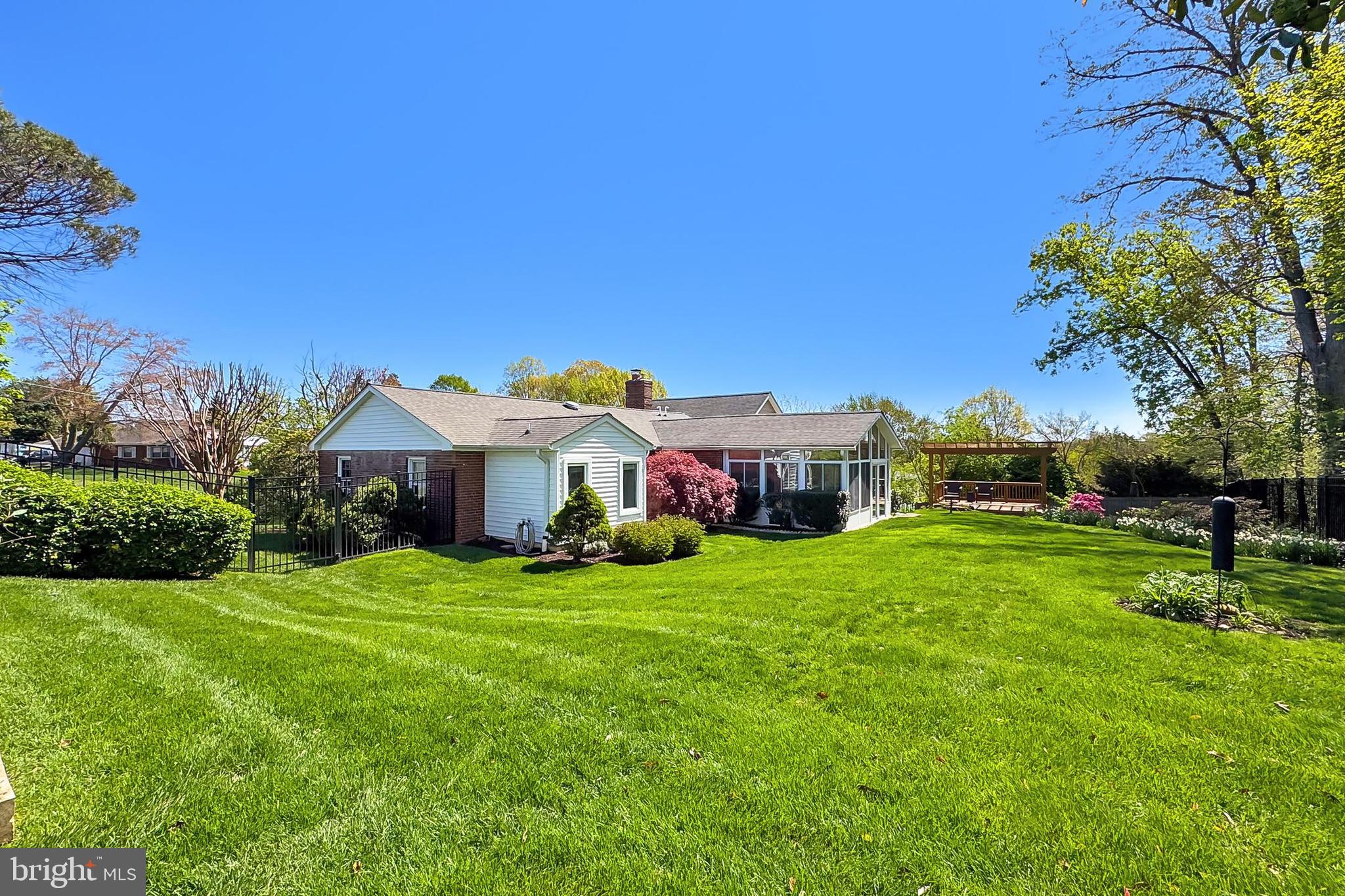 WILTON WOODS - Residential