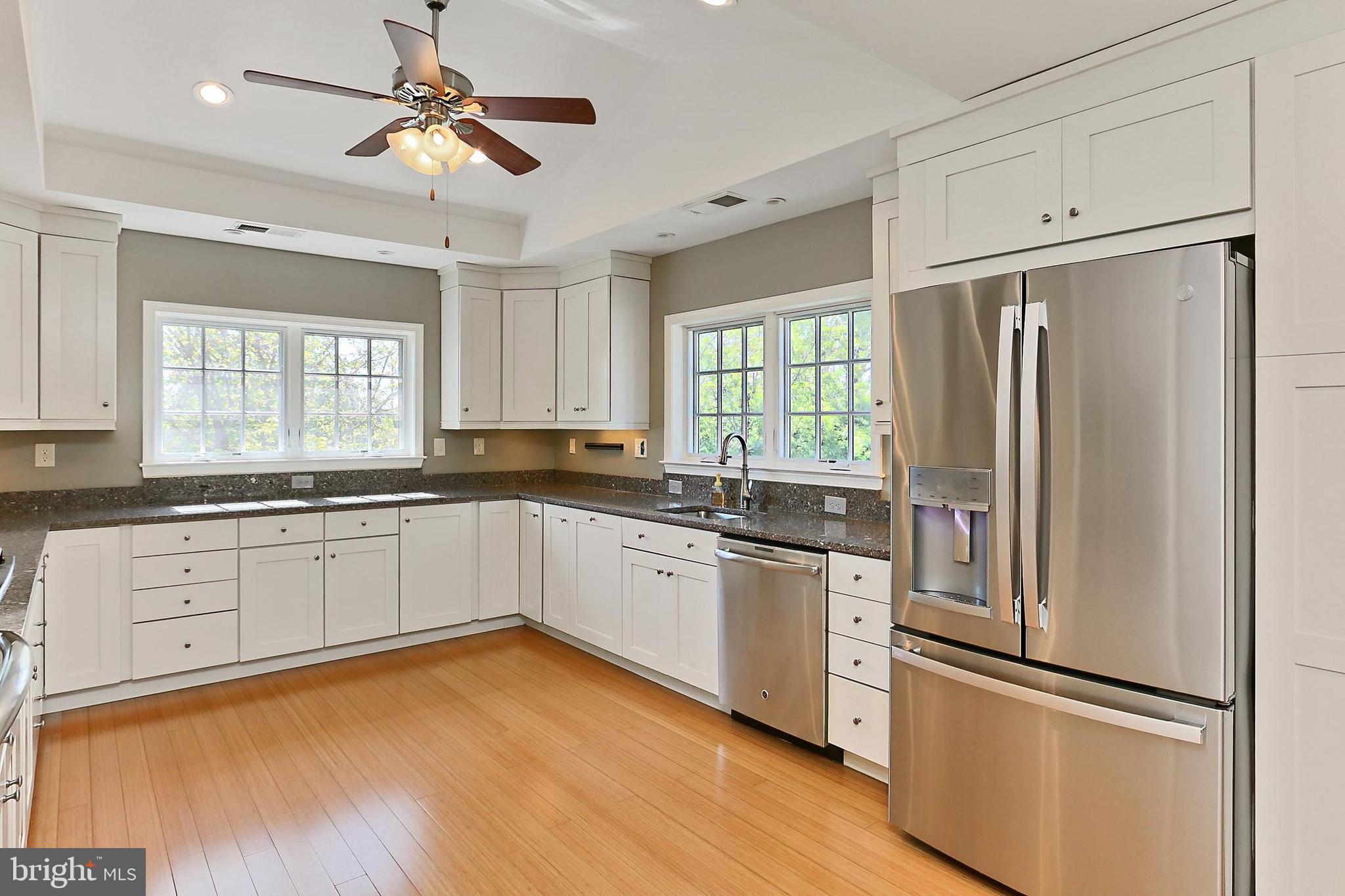 WILTON WOODS - Residential