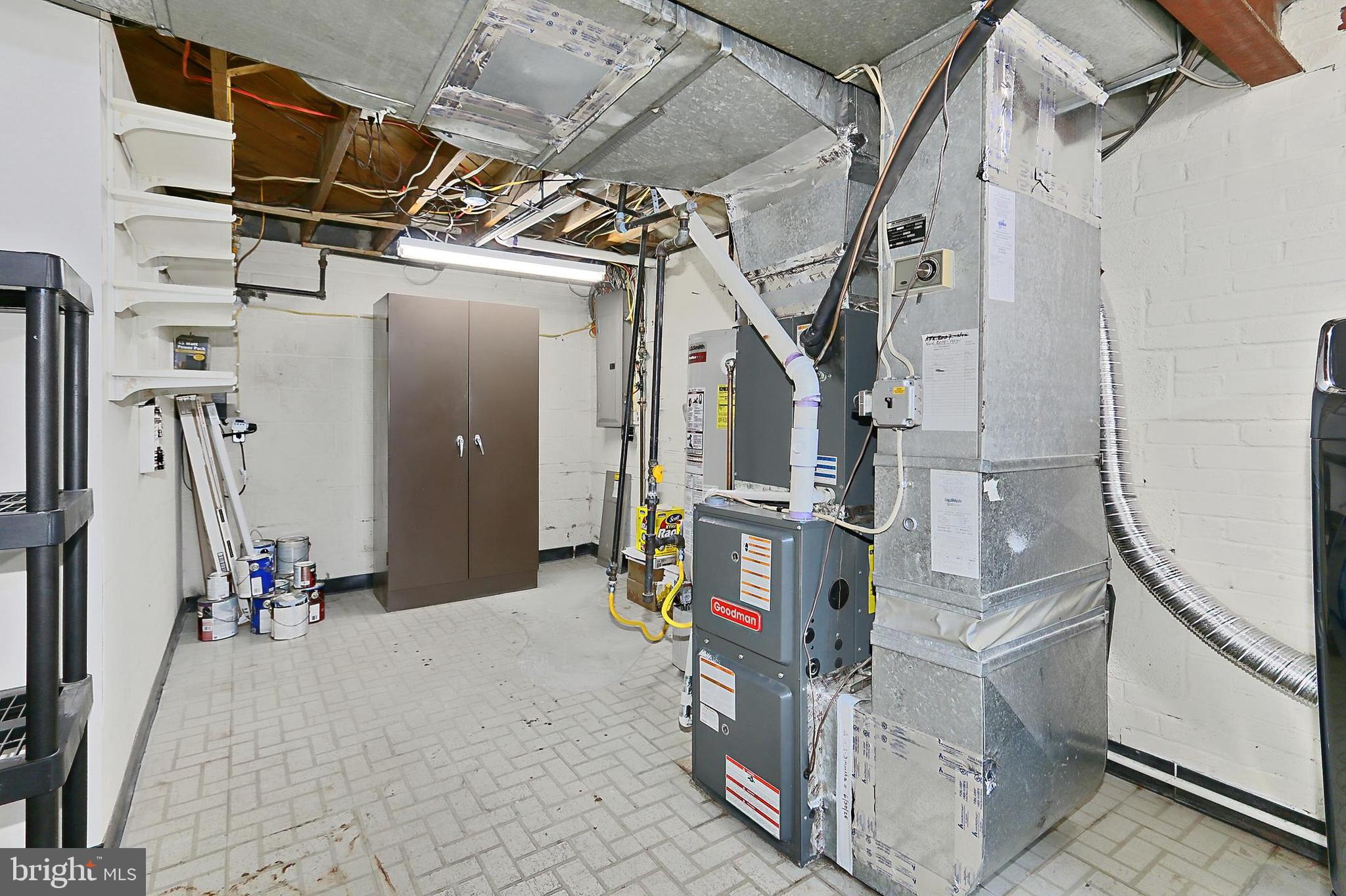 WILTON WOODS - Residential