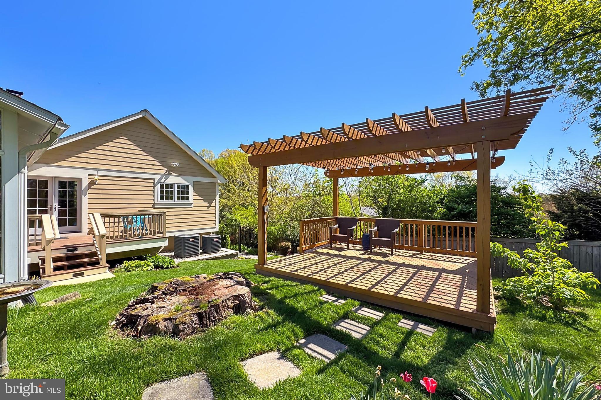 WILTON WOODS - Residential