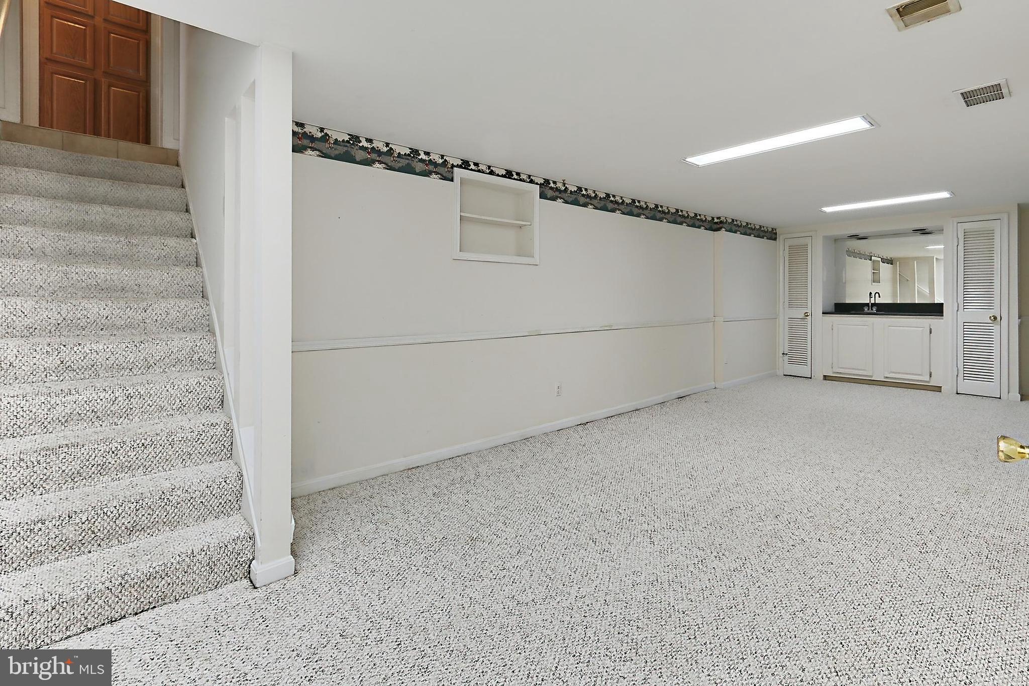 WILTON WOODS - Residential