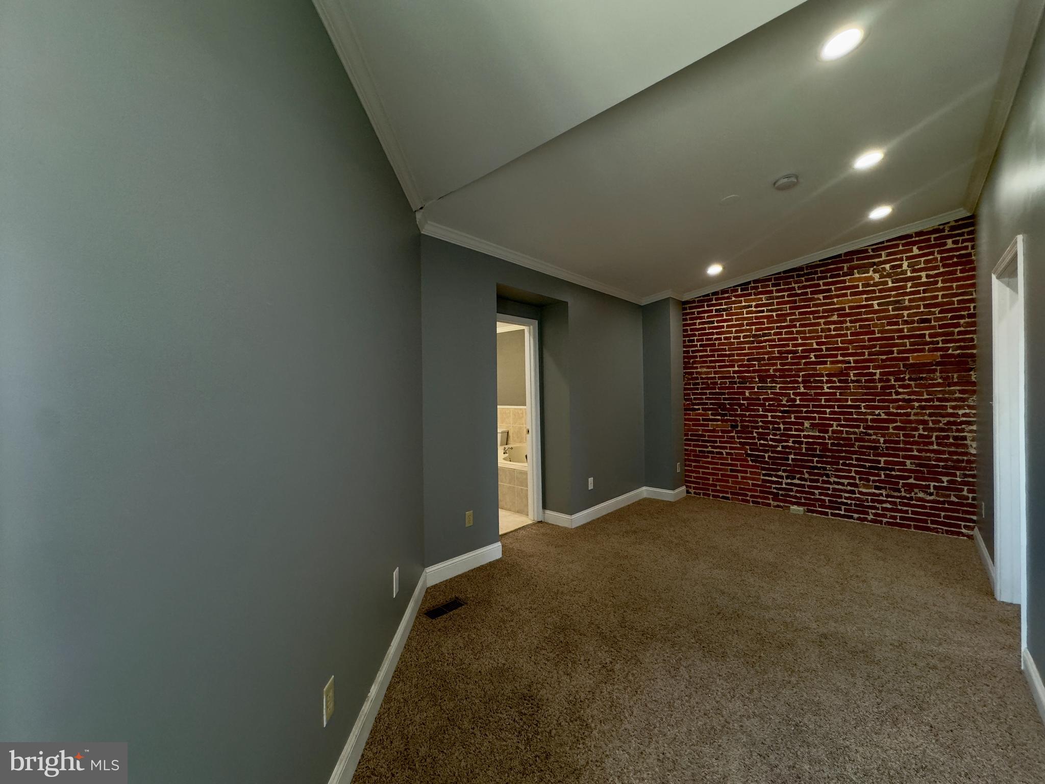 PIGTOWN HISTORIC DISTRICT - Residential Lease