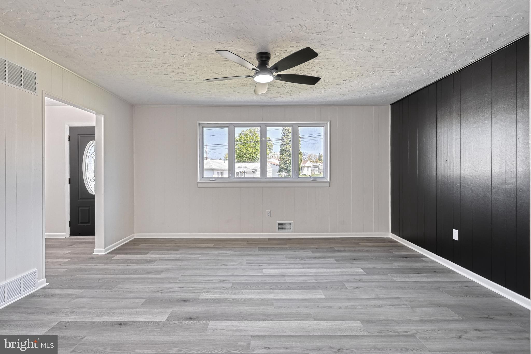 CAMP HILL - Residential