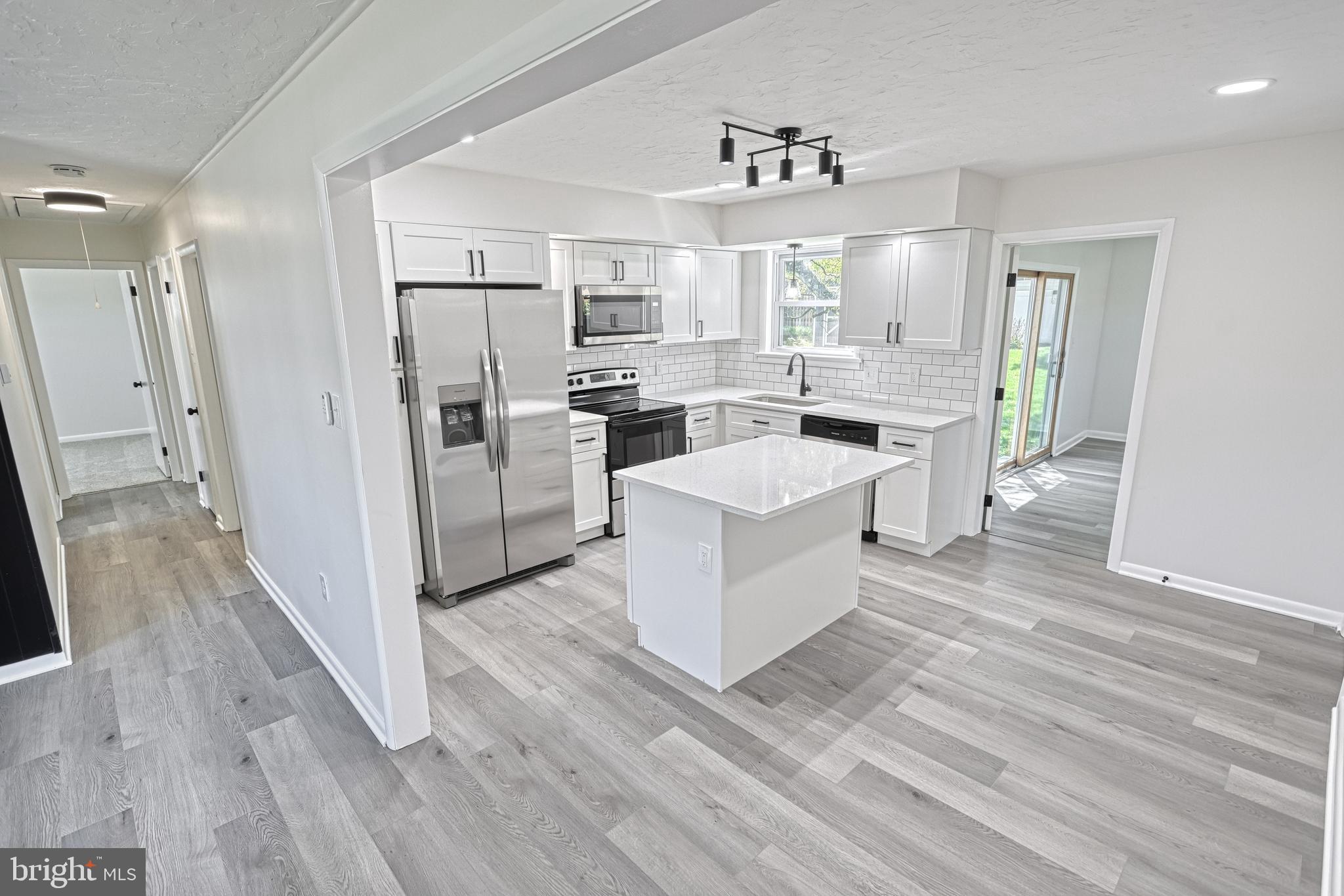 CAMP HILL - Residential