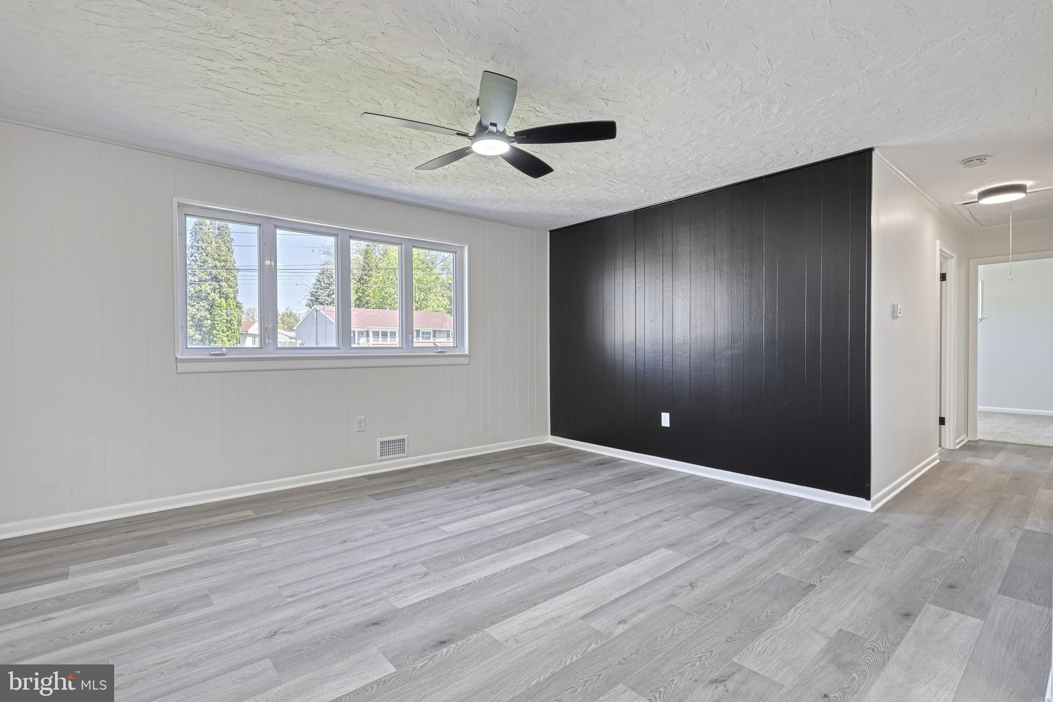 CAMP HILL - Residential