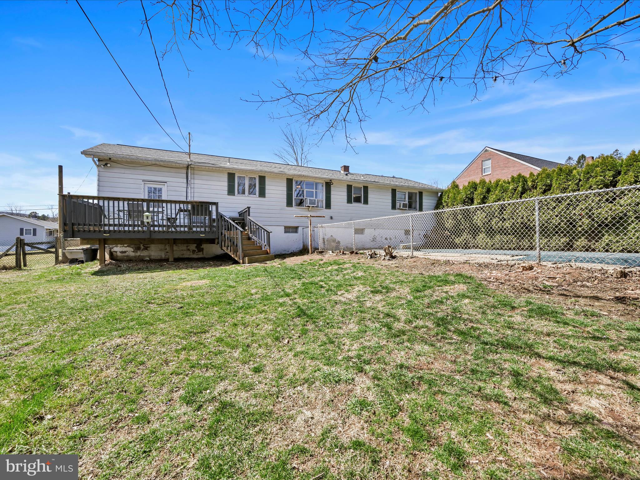 HOMETOWN - Residential