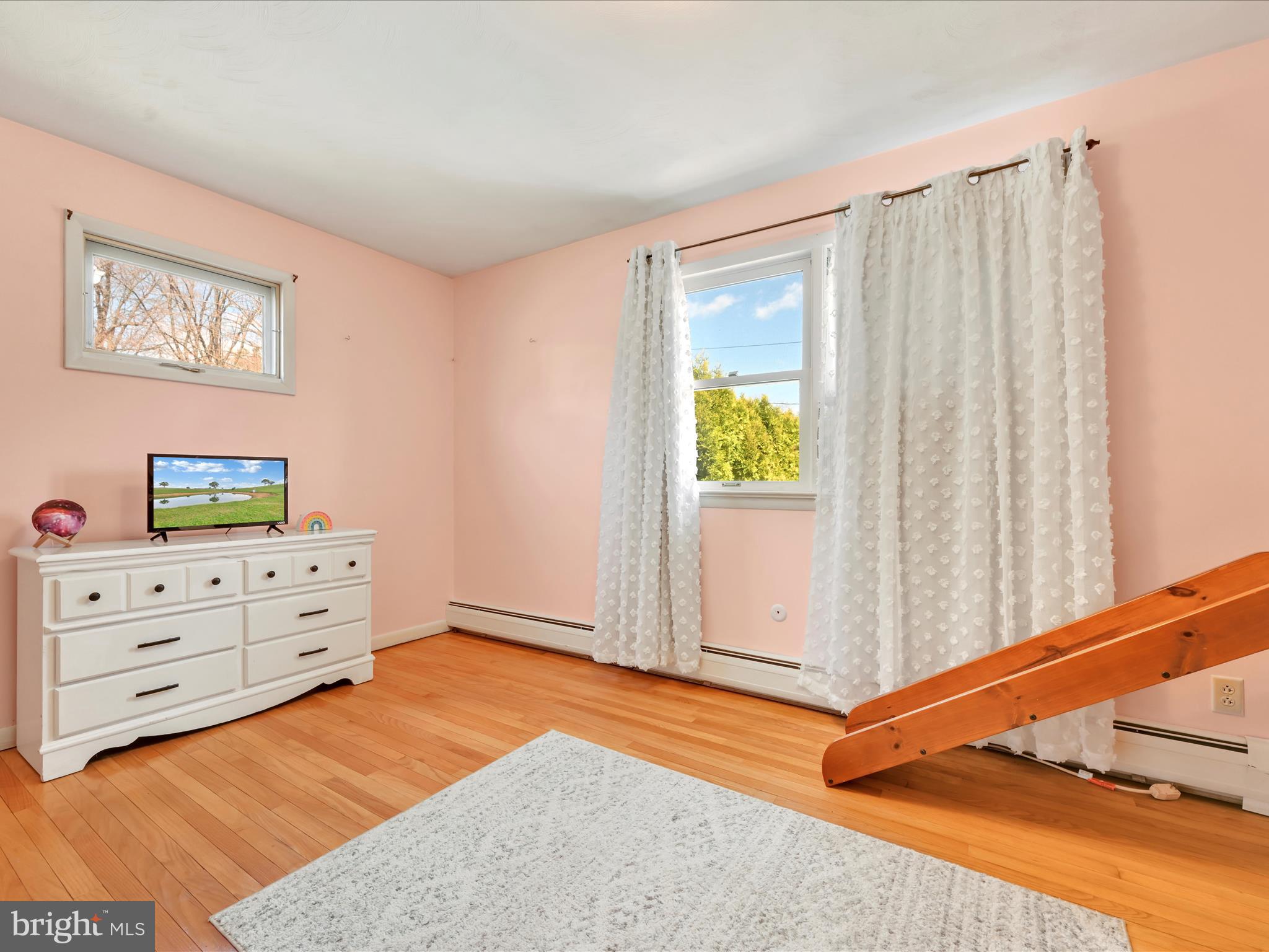 HOMETOWN - Residential