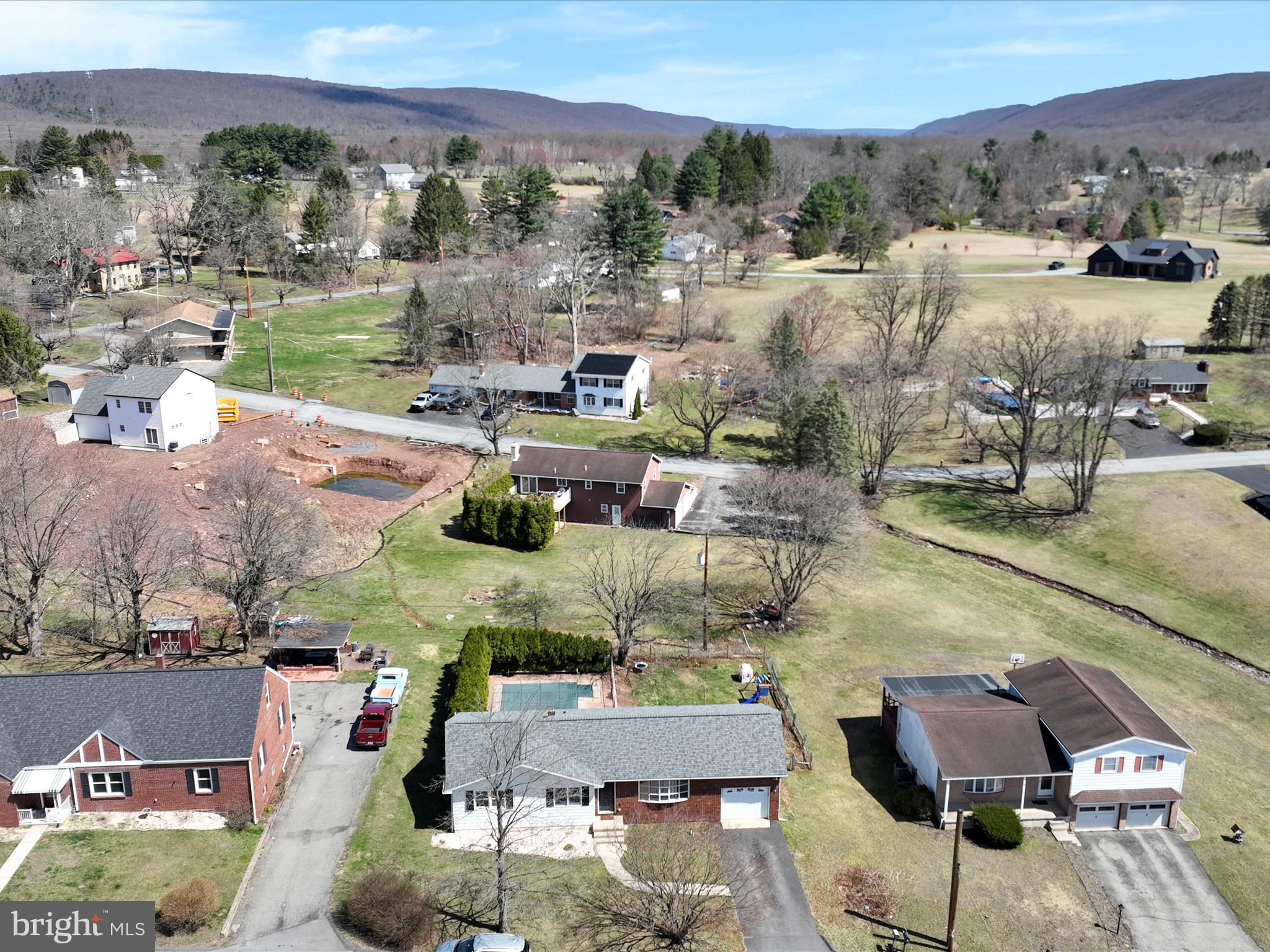 HOMETOWN - Residential