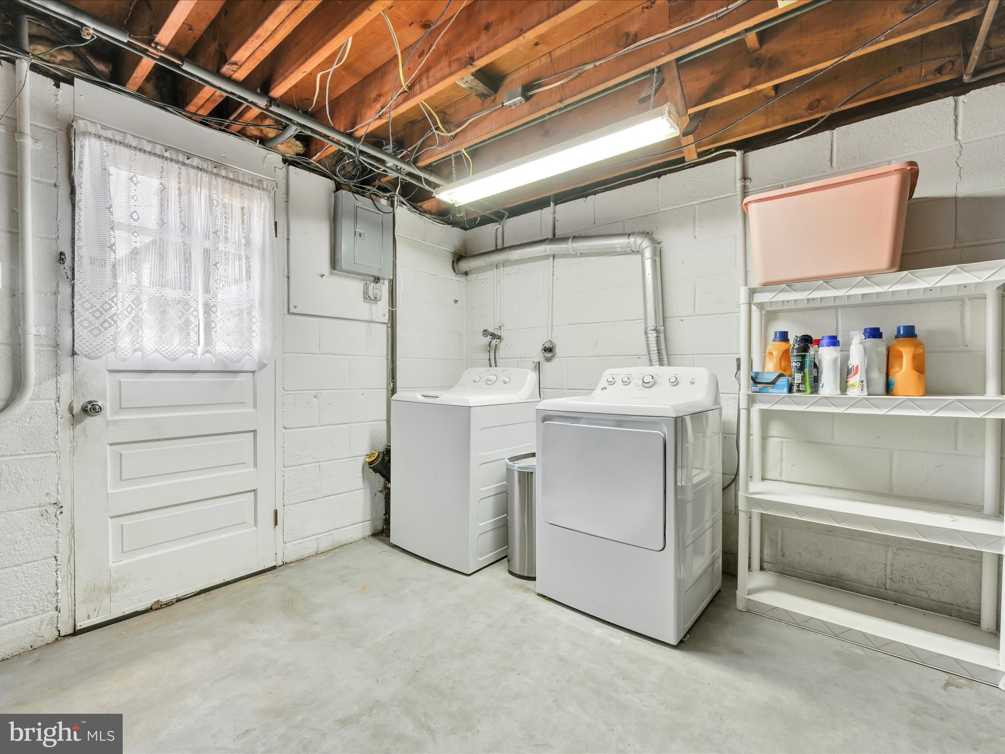 HOMETOWN - Residential