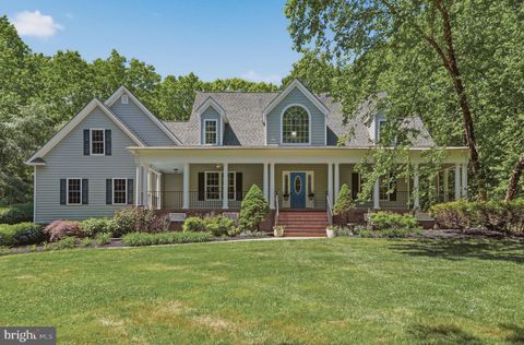 Photo of 2633 Genito Road, POWHATAN, VA 23139 (MLS # VAPN2000110)