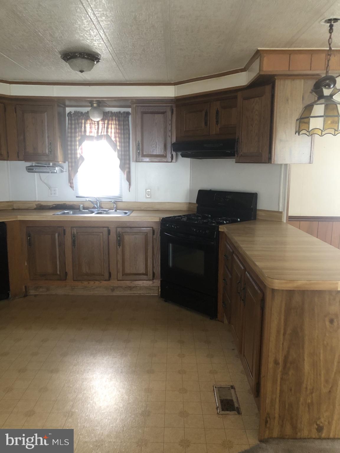 MEADOWVIEW ESTATES - Residential