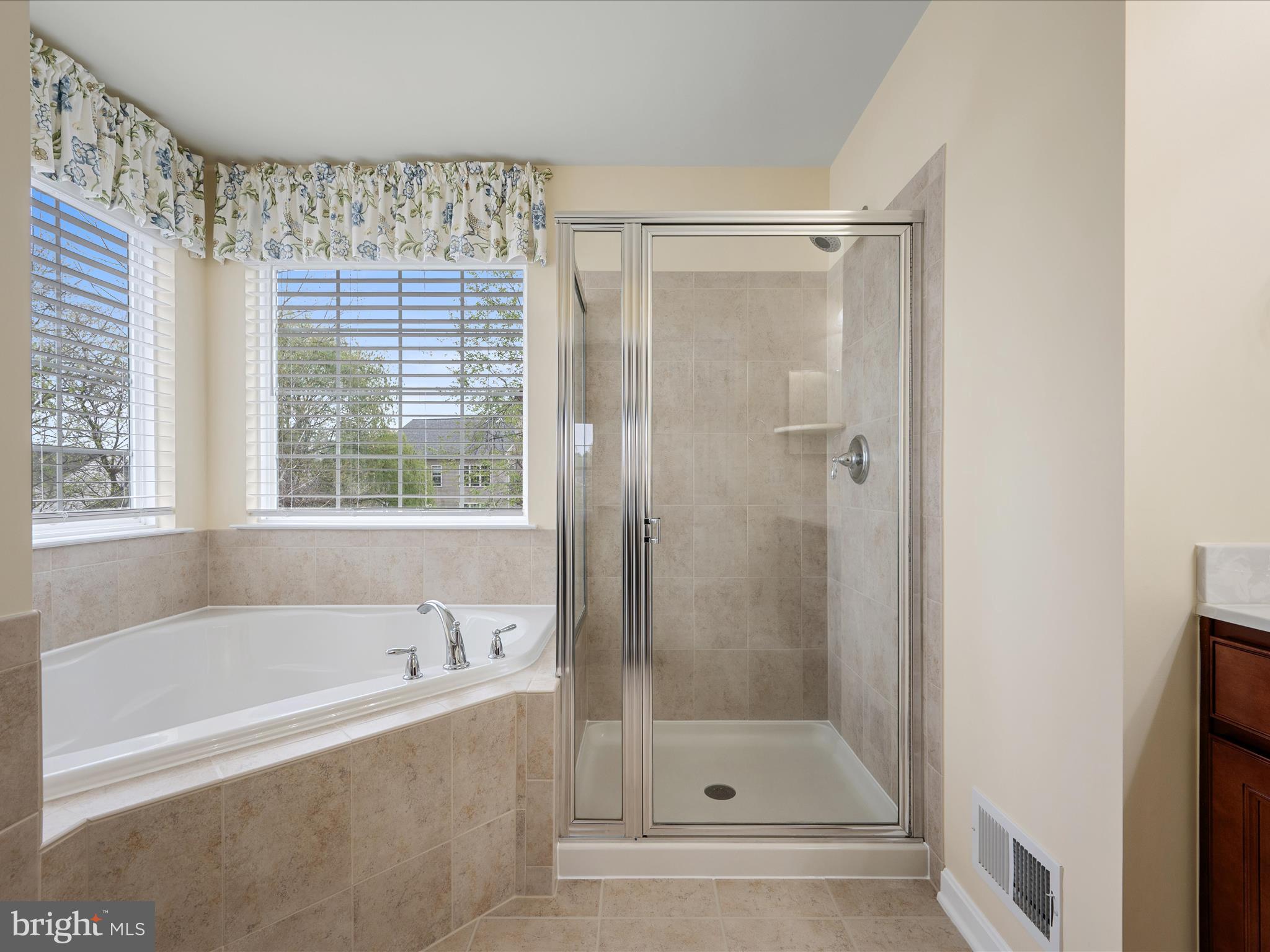 MOUNTAIN VALLEY - Residential