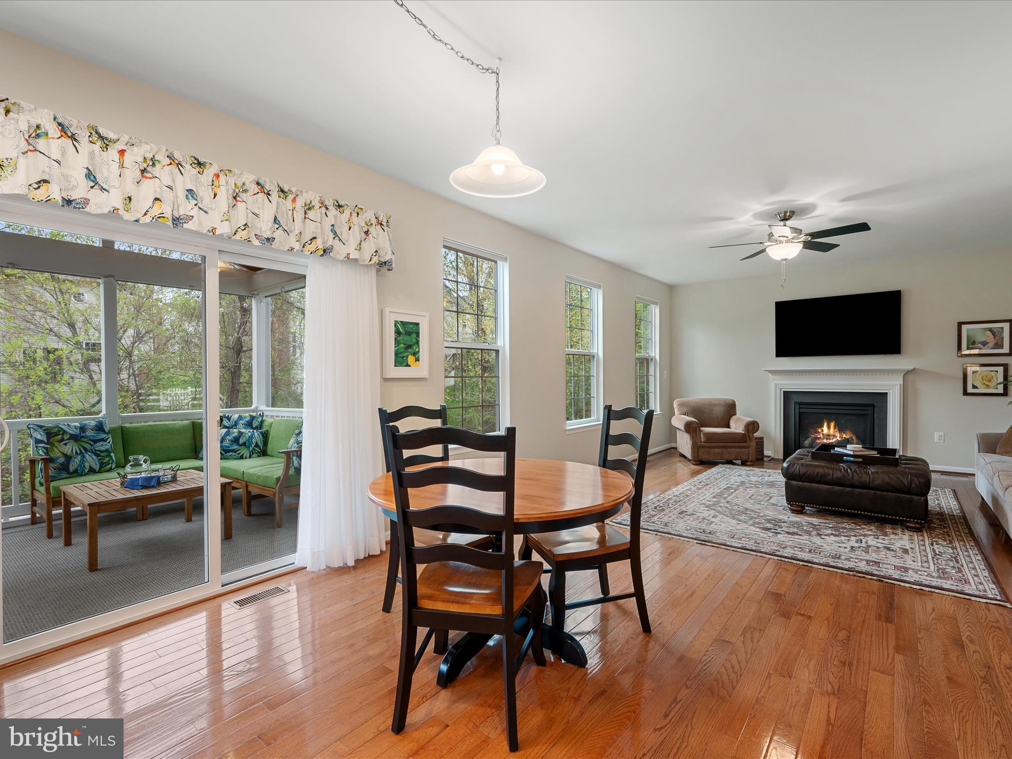 MOUNTAIN VALLEY - Residential