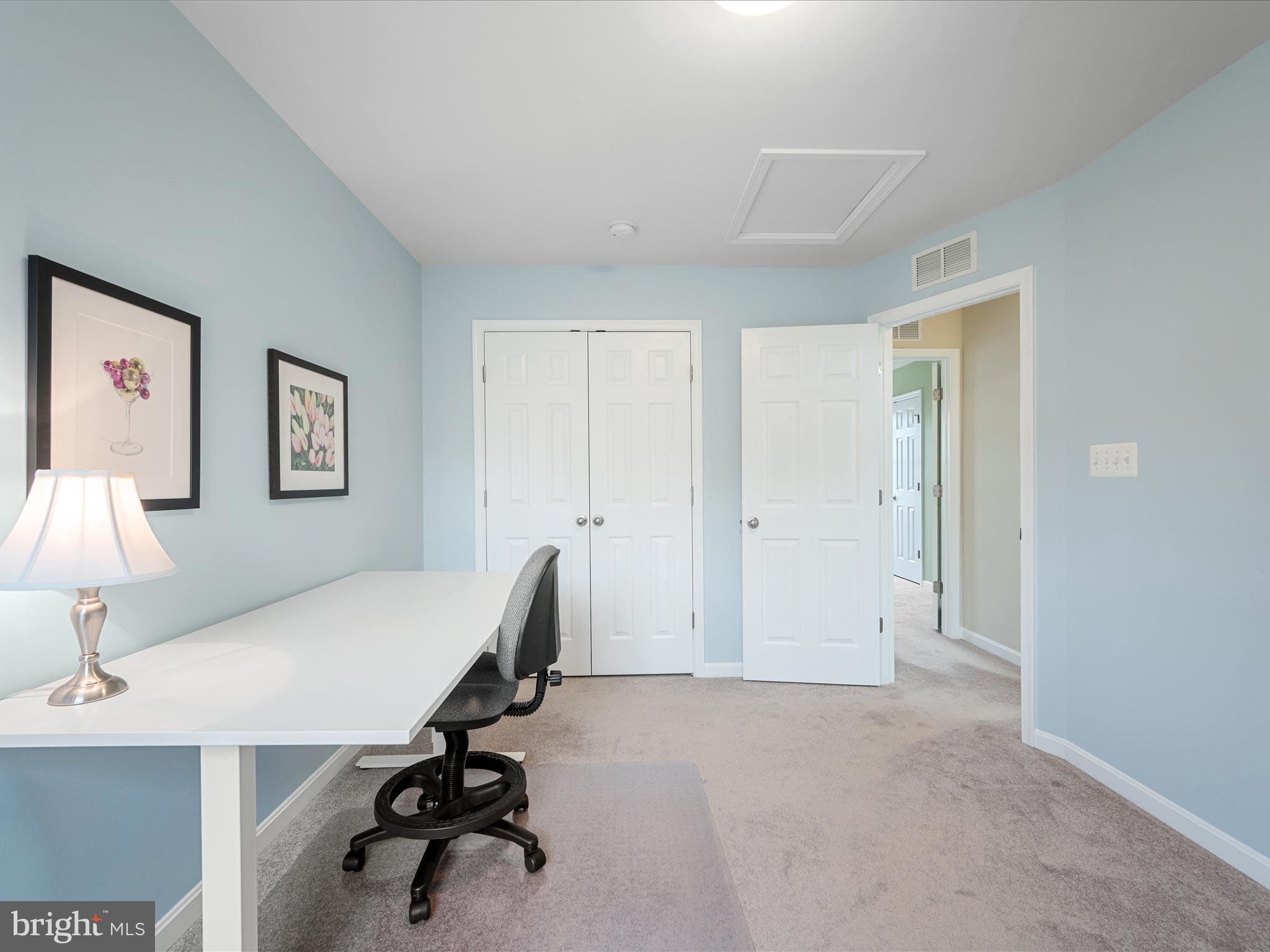 MOUNTAIN VALLEY - Residential