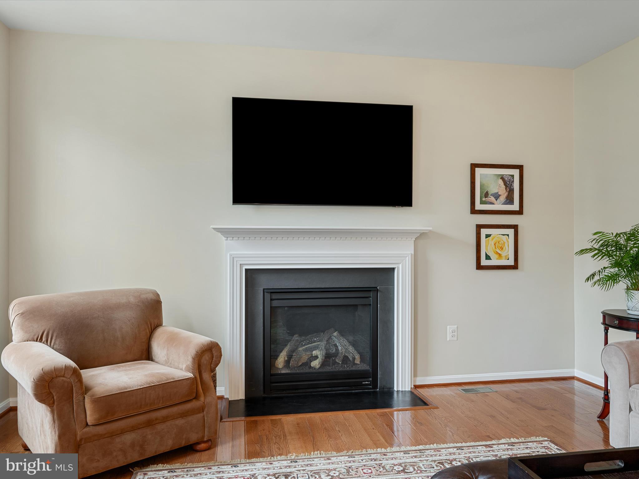 MOUNTAIN VALLEY - Residential