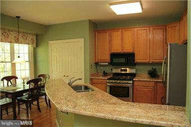 RESTON - Residential Lease