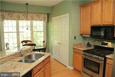 RESTON - Residential Lease