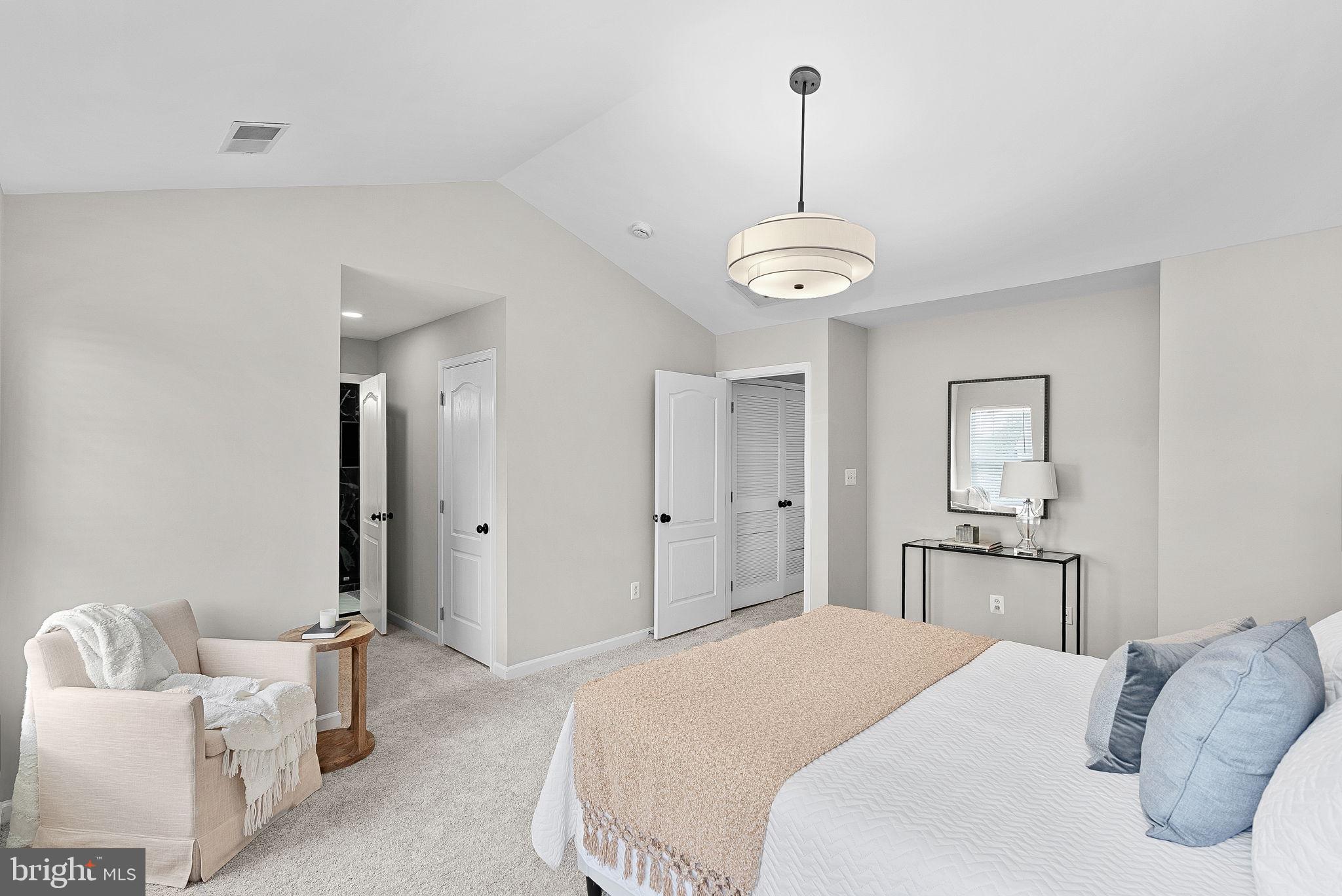 SOUTH RIDING - Residential