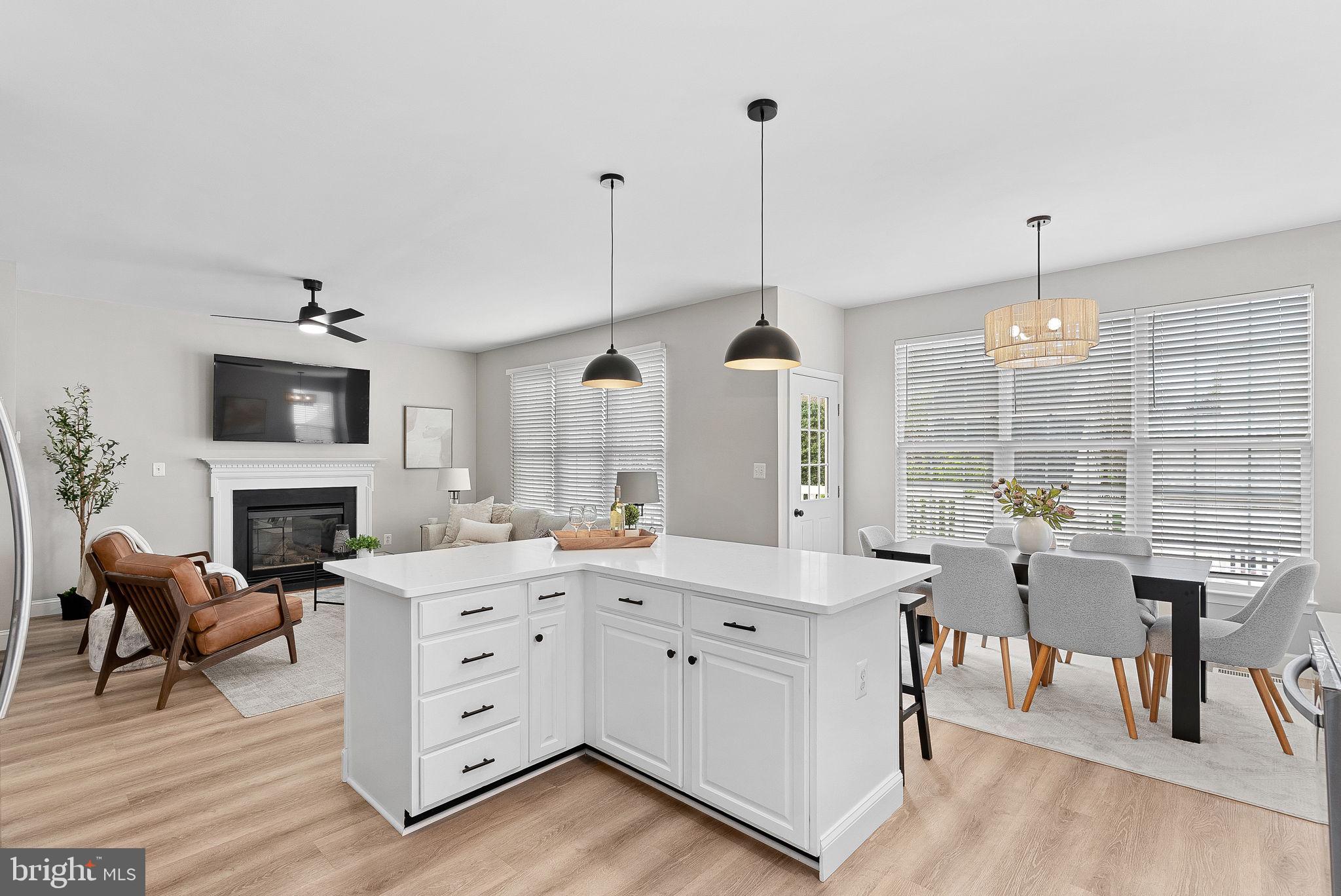 SOUTH RIDING - Residential