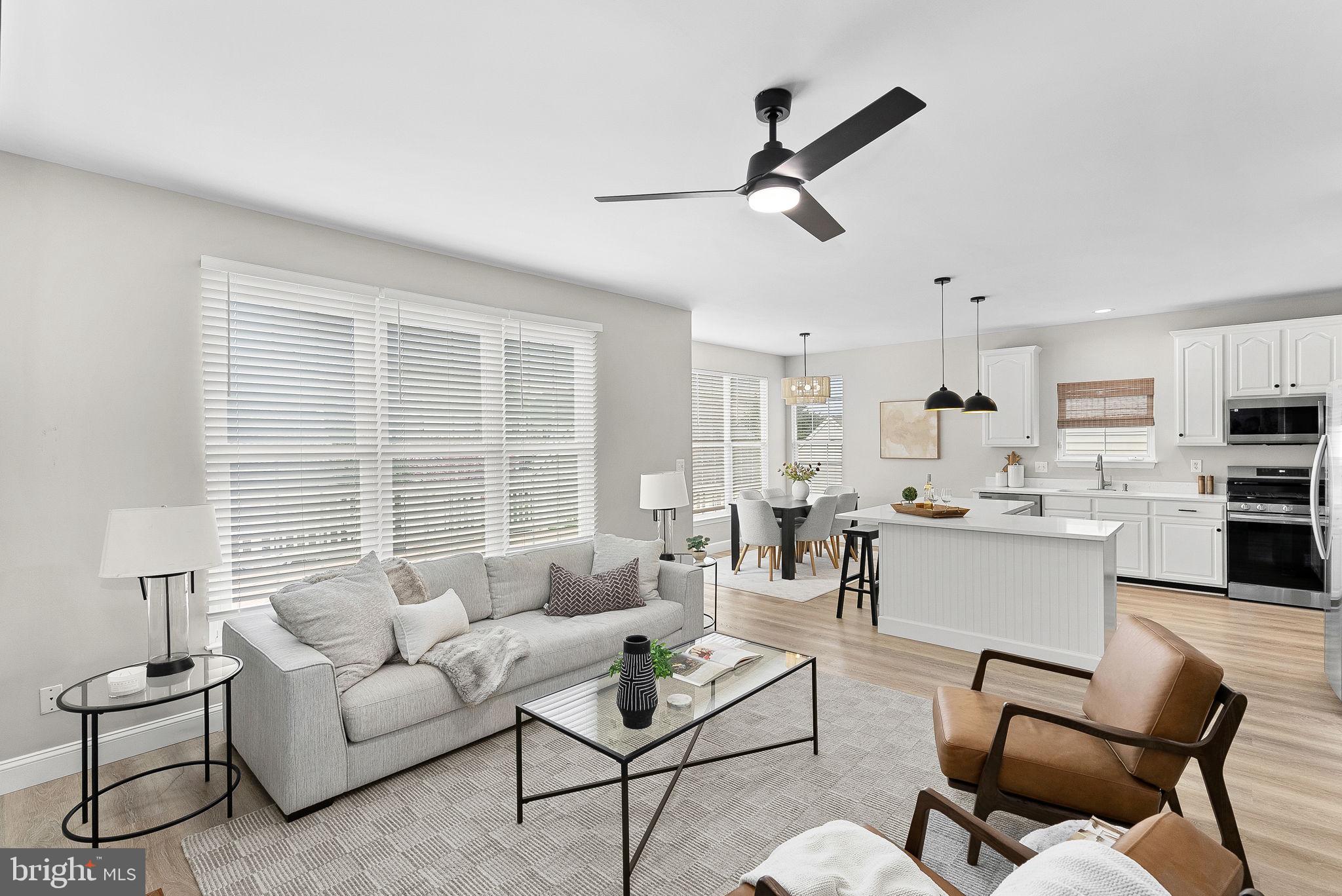 SOUTH RIDING - Residential