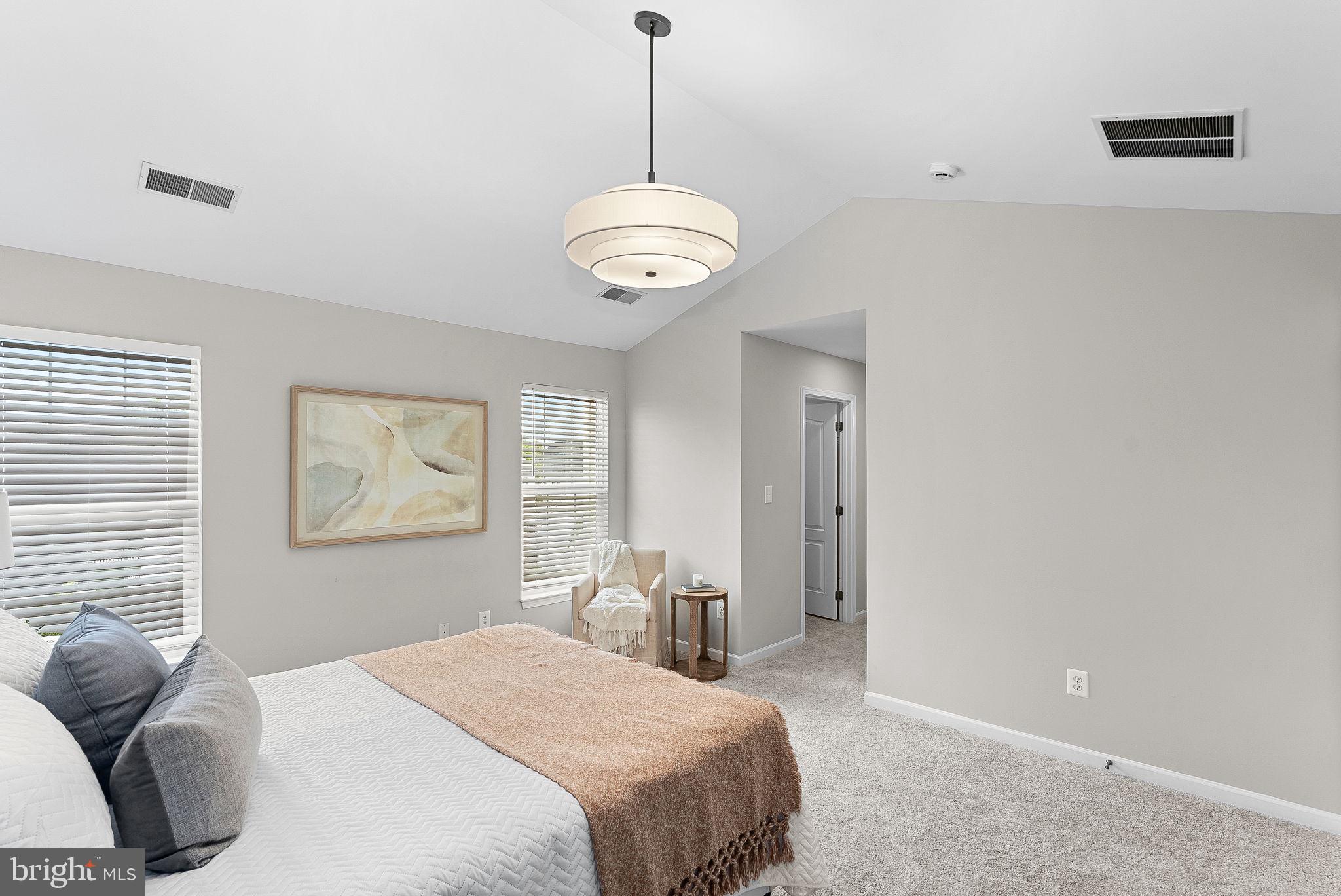 SOUTH RIDING - Residential