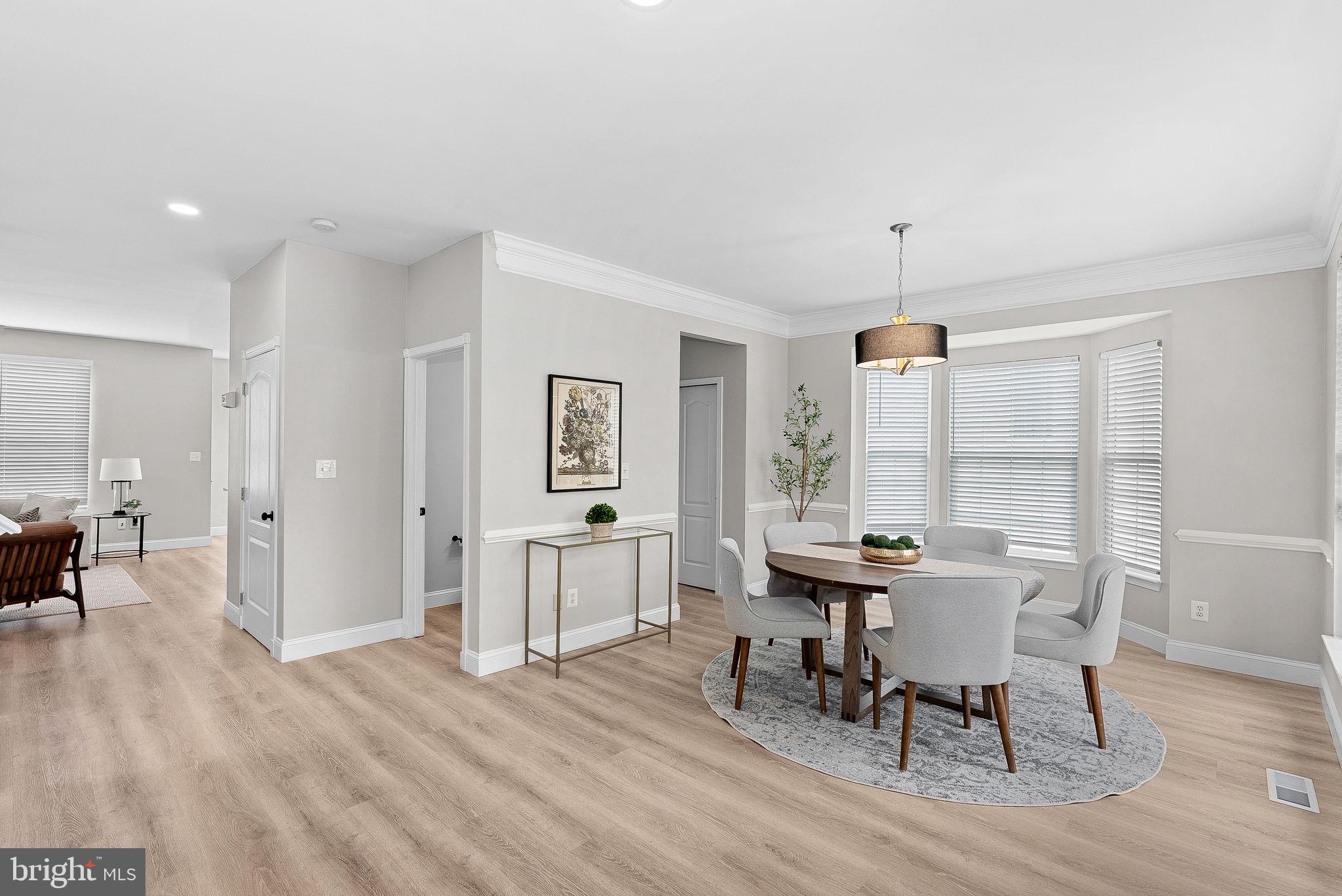 SOUTH RIDING - Residential