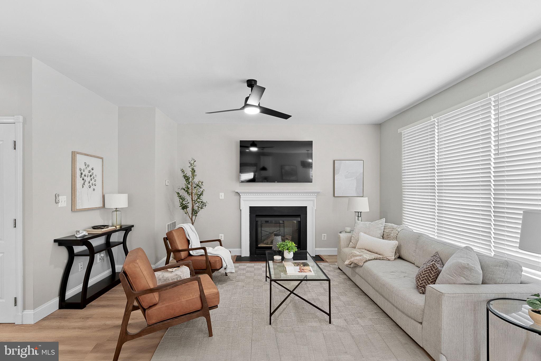 SOUTH RIDING - Residential