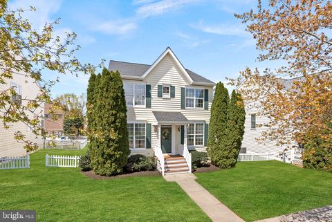 25453 BERESFORD DRIVE CHANTILLY VA 20152