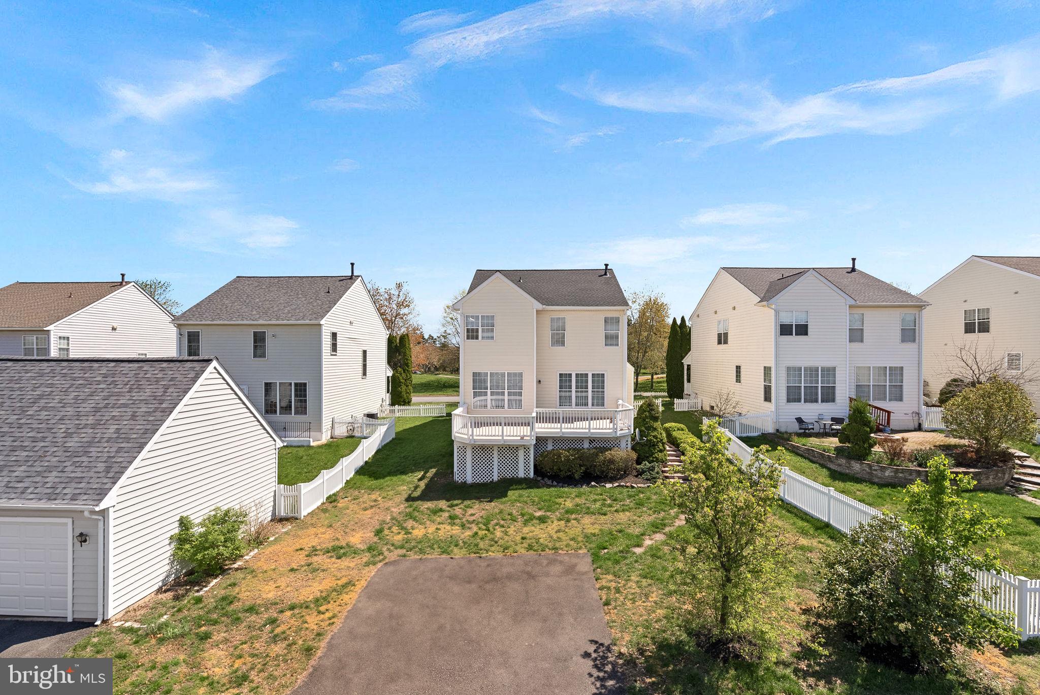 SOUTH RIDING - Residential