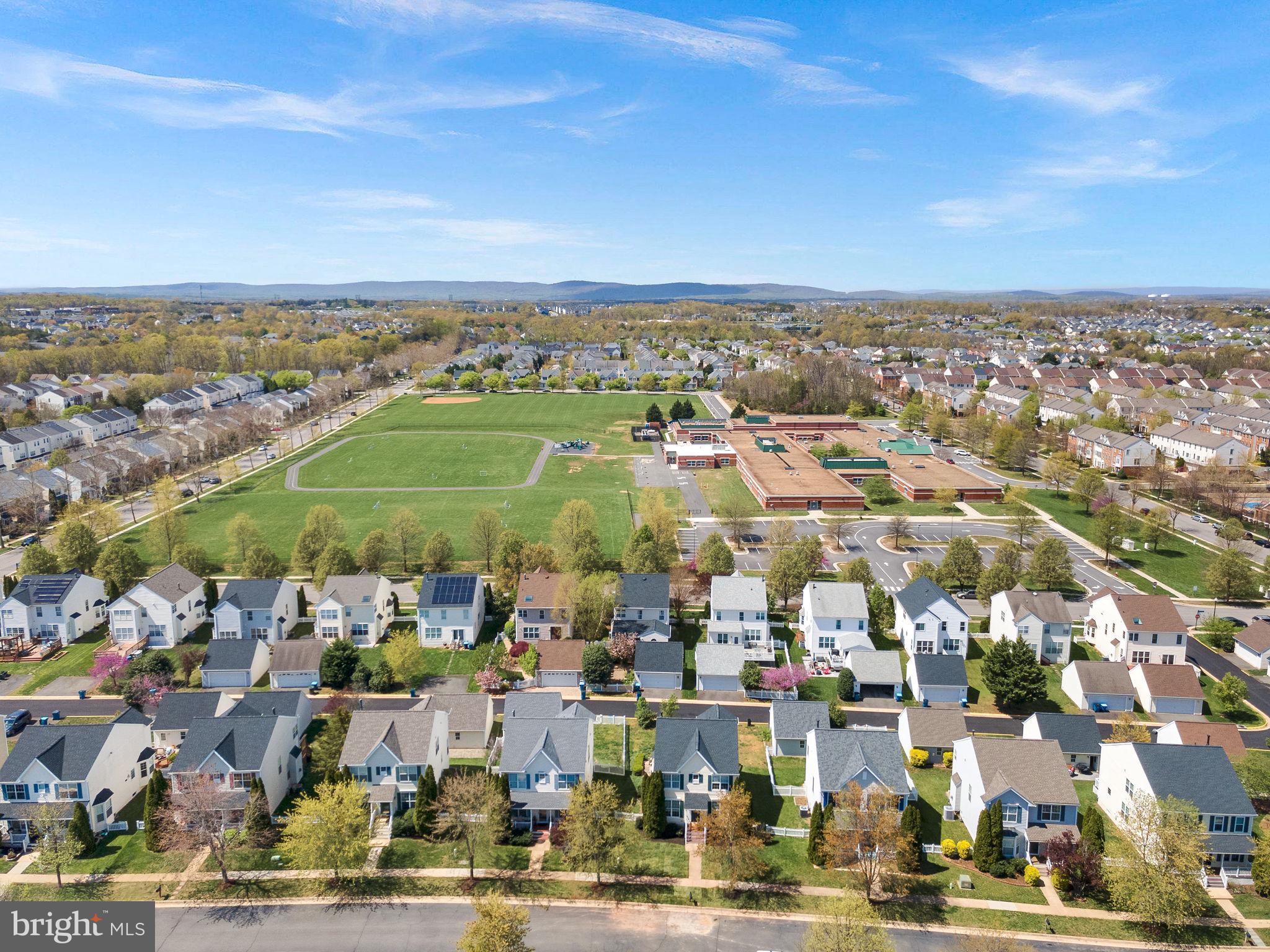 SOUTH RIDING - Residential