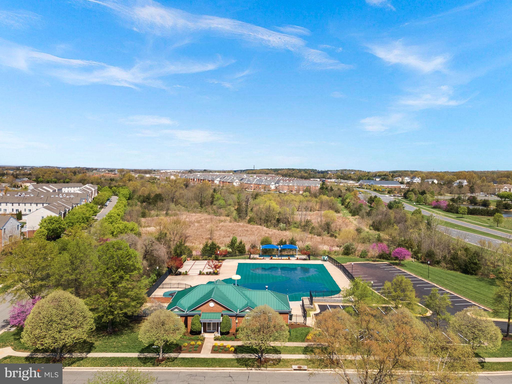 SOUTH RIDING - Residential