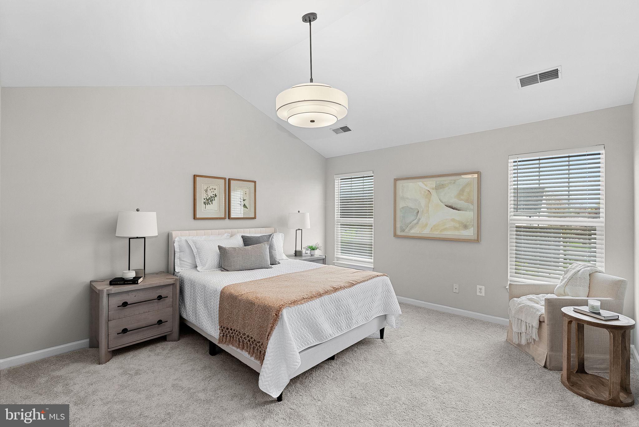 SOUTH RIDING - Residential