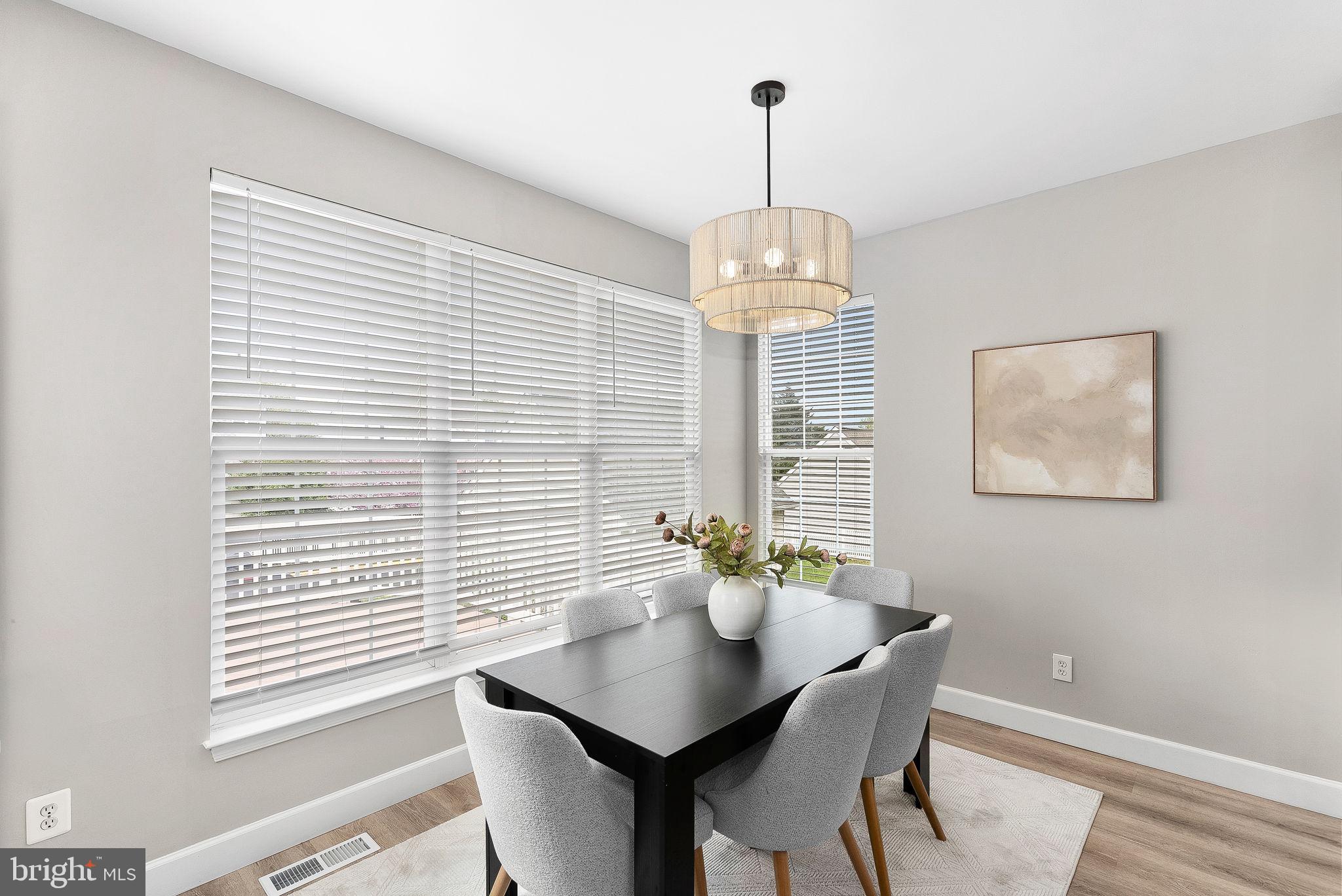 SOUTH RIDING - Residential