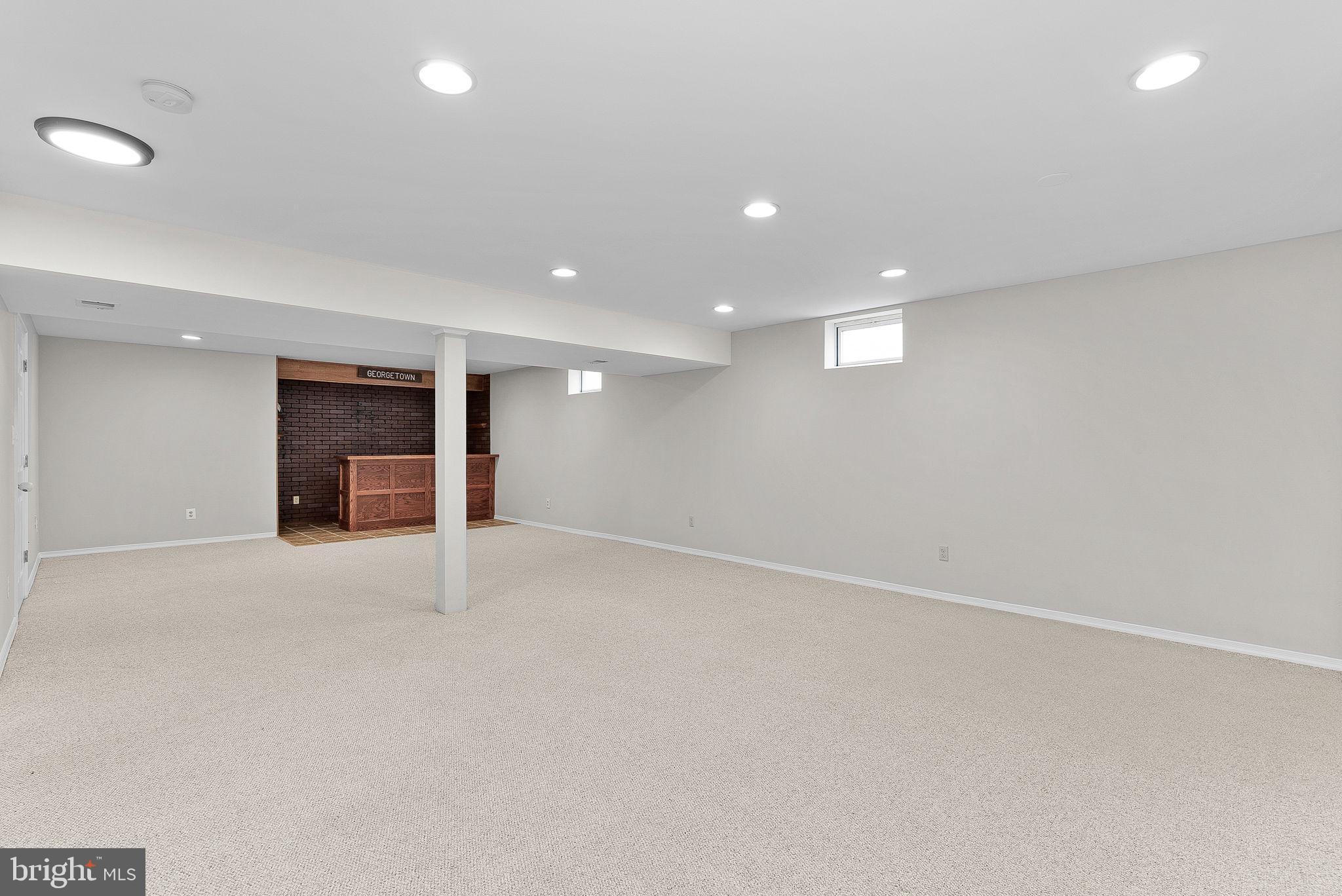 SOUTH RIDING - Residential