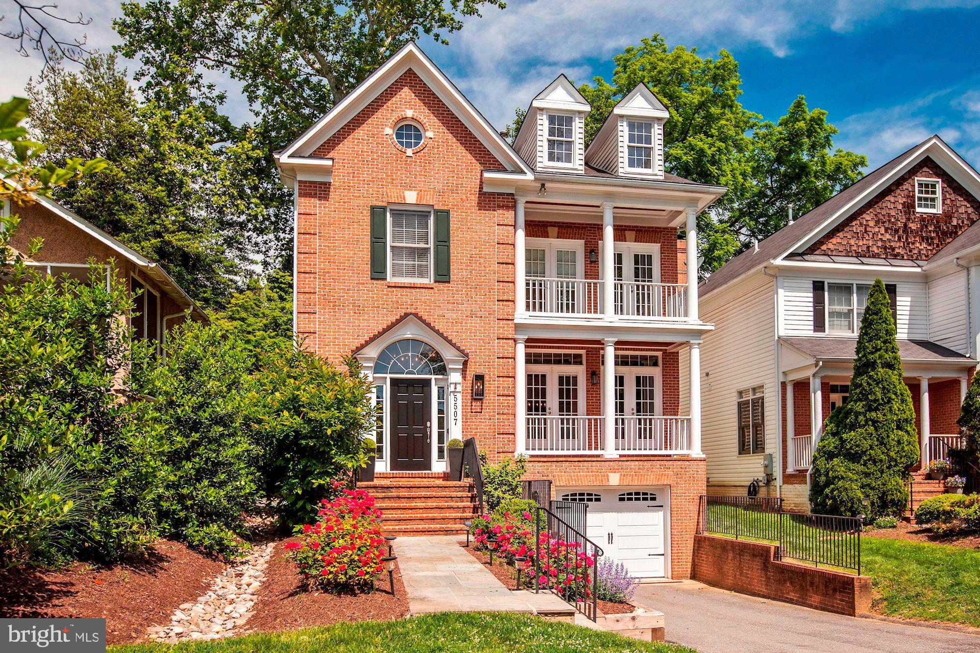 ALTA VISTA - Residential