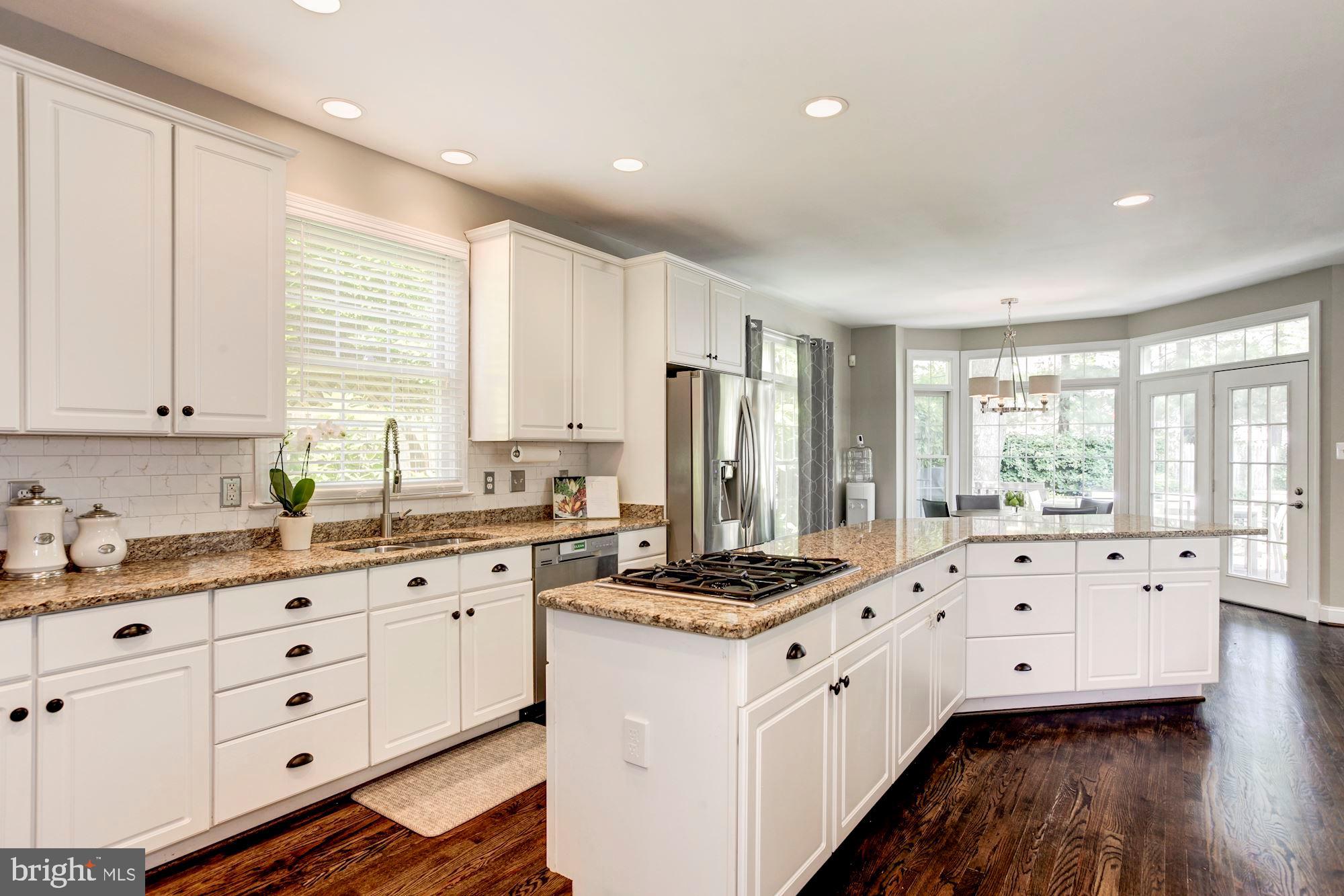 ALTA VISTA - Residential