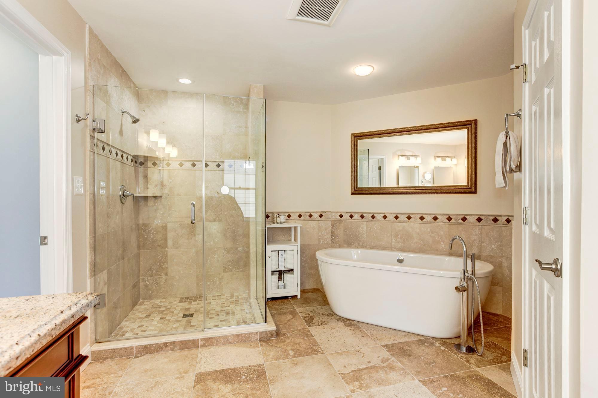 ALTA VISTA - Residential