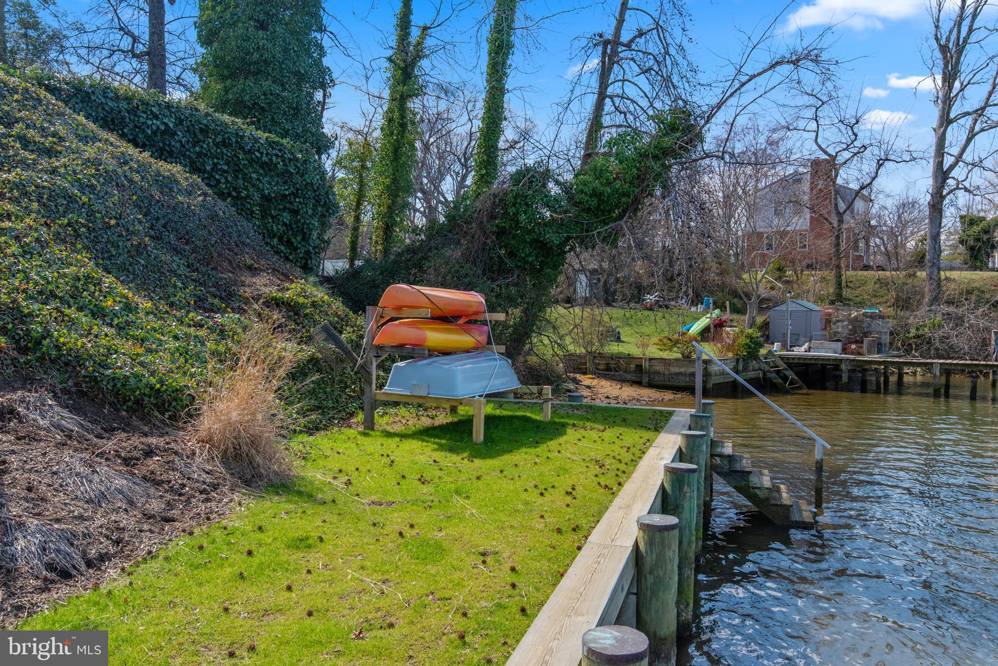 WHITEHALL BEACH - Residential