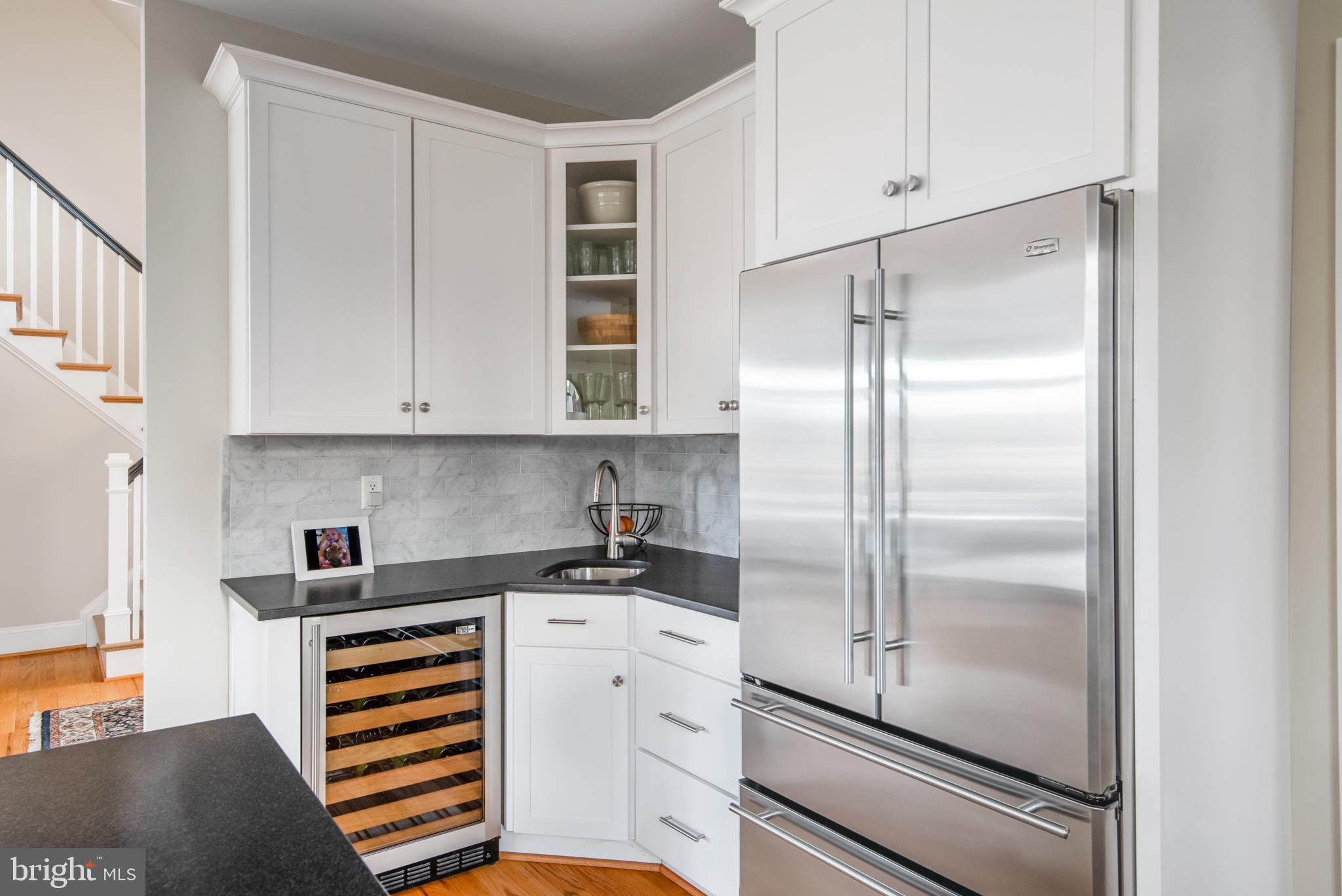 WHITEHALL BEACH - Residential