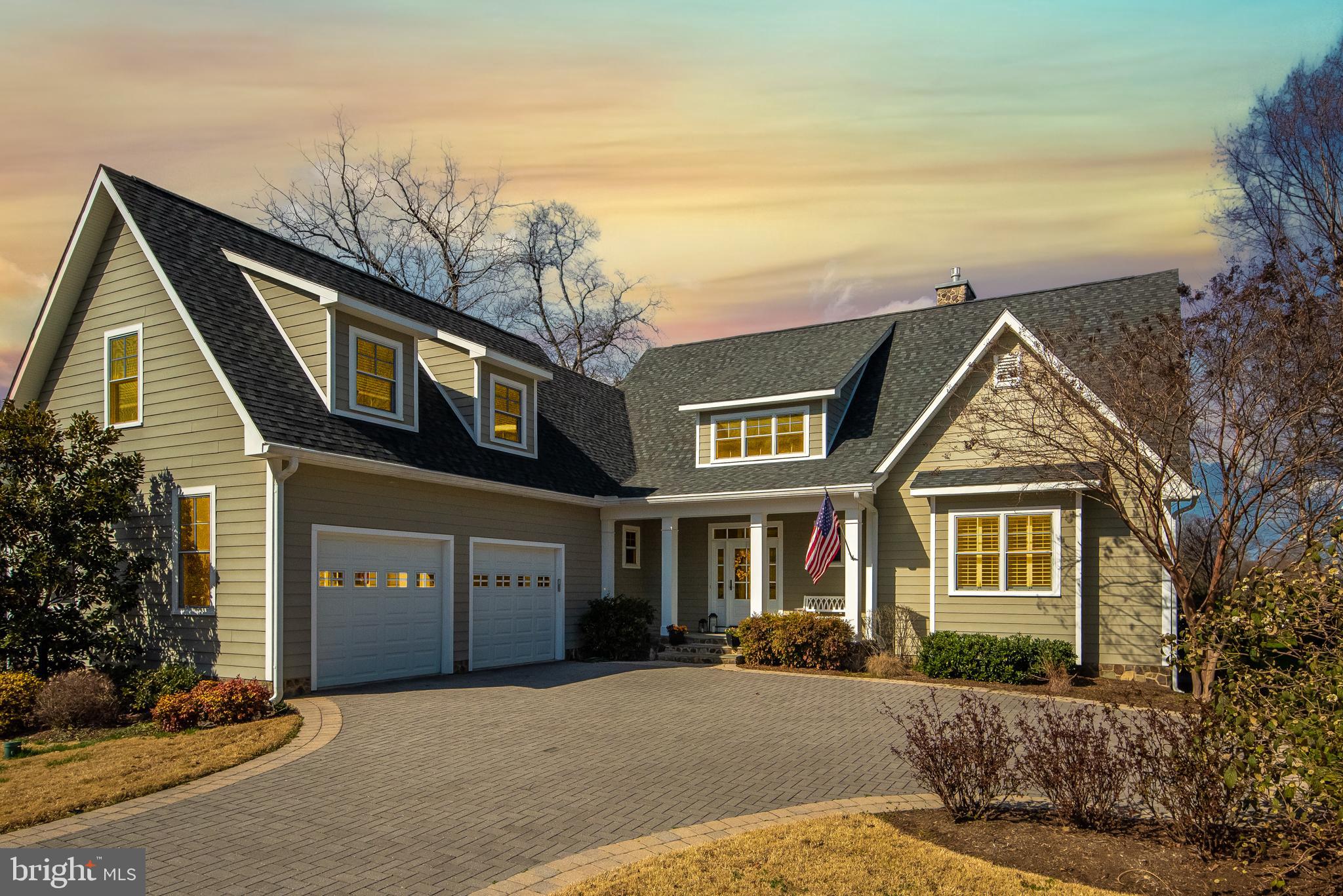 WHITEHALL BEACH - Residential