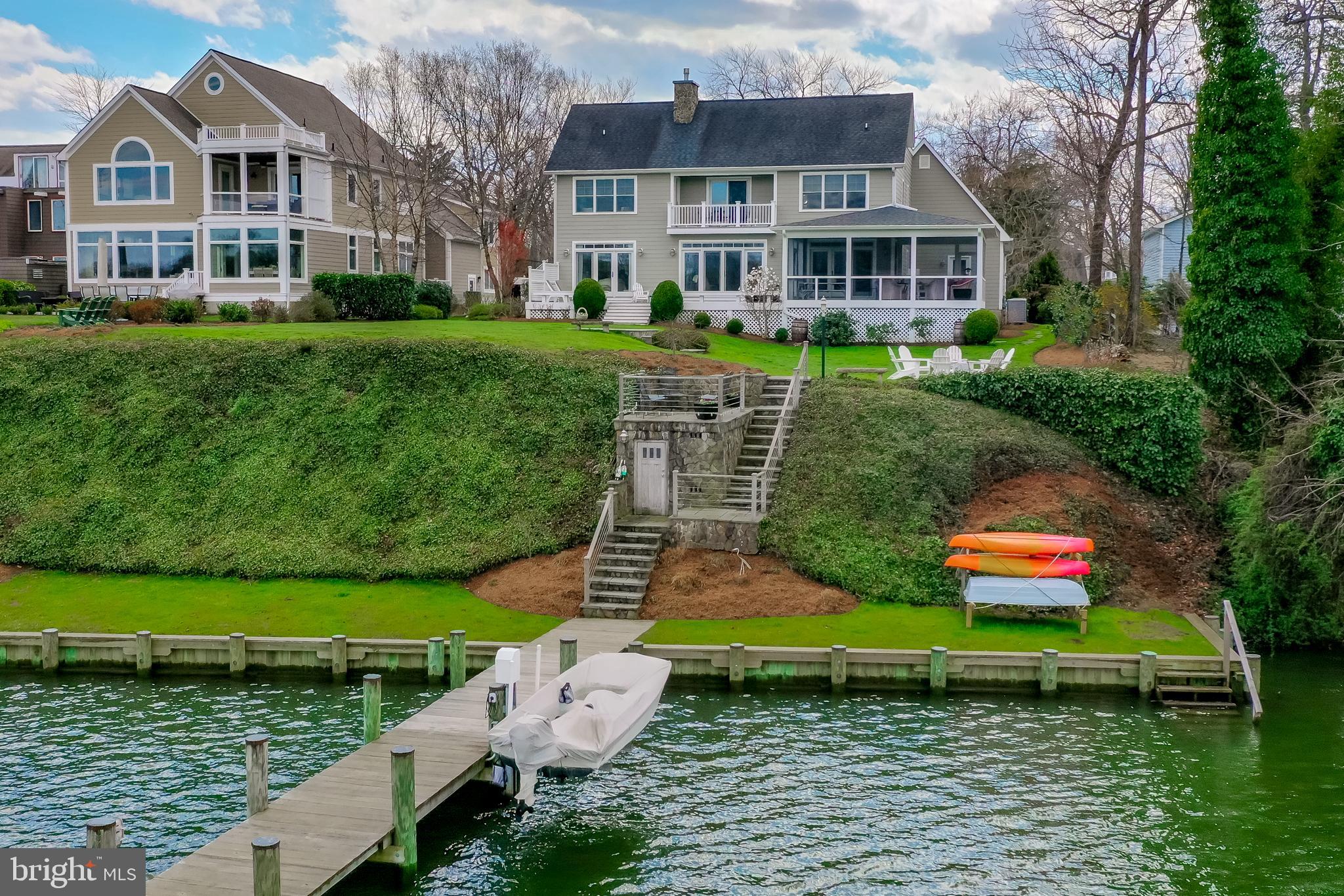 WHITEHALL BEACH - Residential