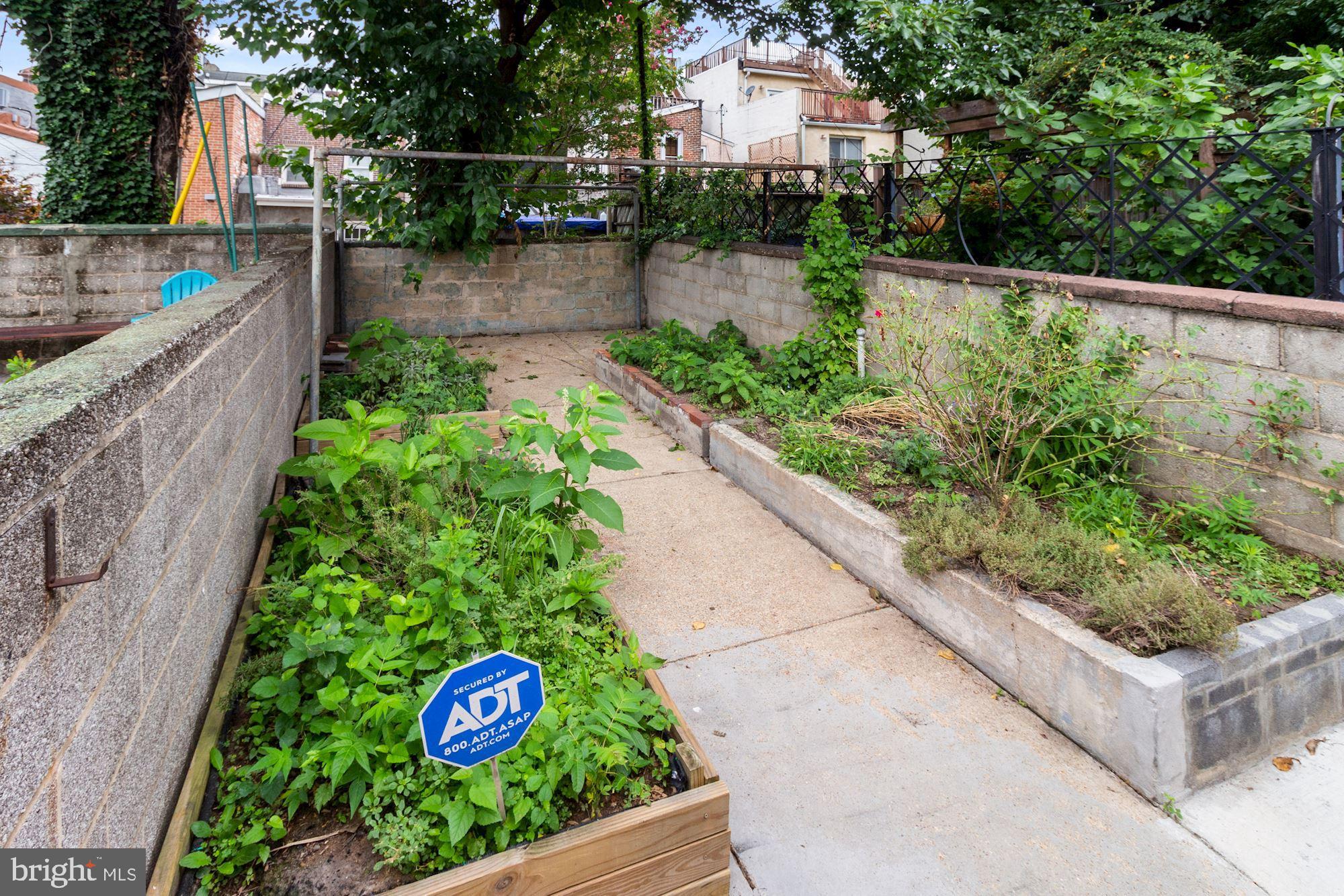 FELLS POINT HISTORIC DISTRICT - Residential