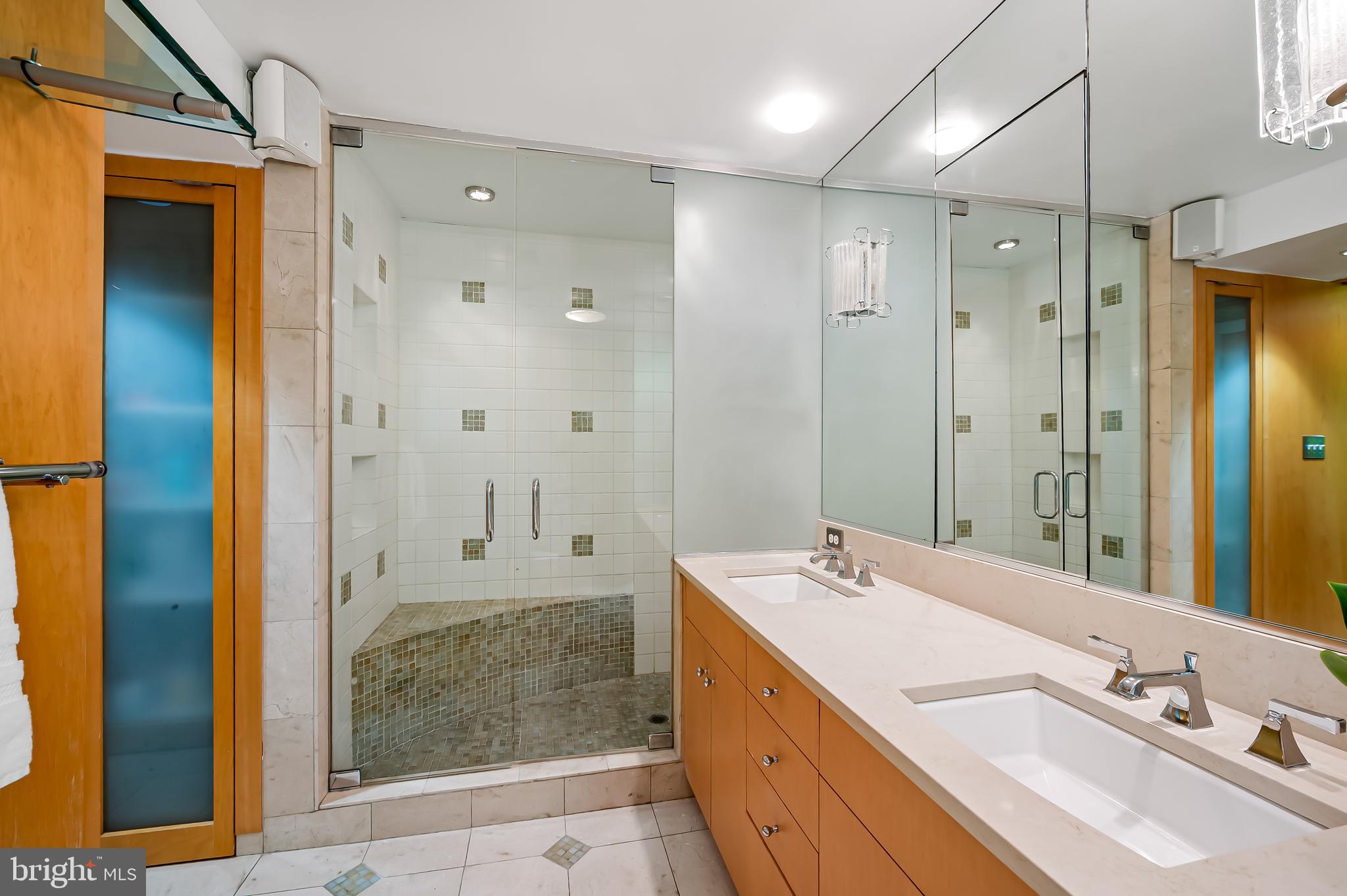 WOODBROOK - Residential