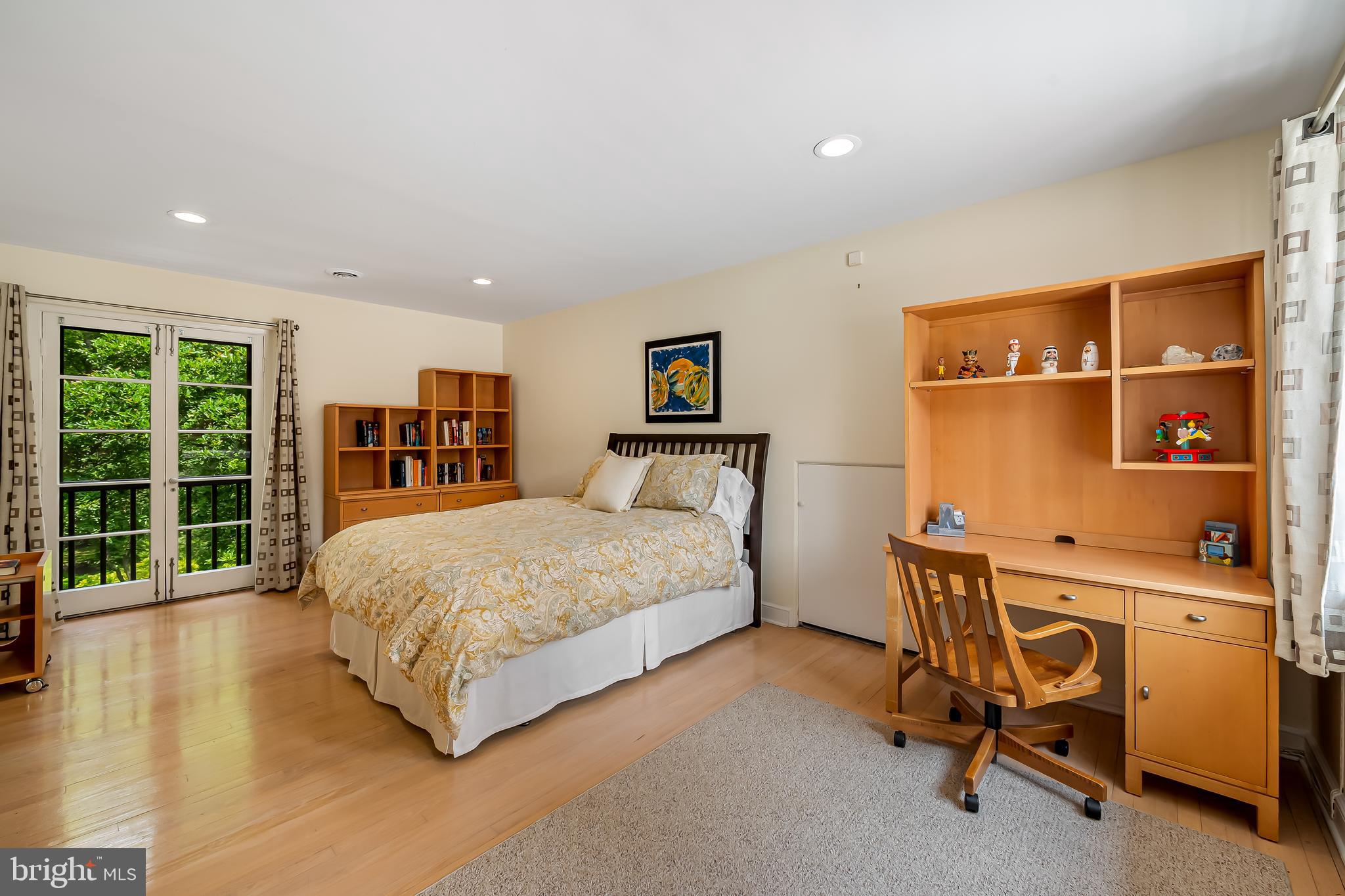 WOODBROOK - Residential