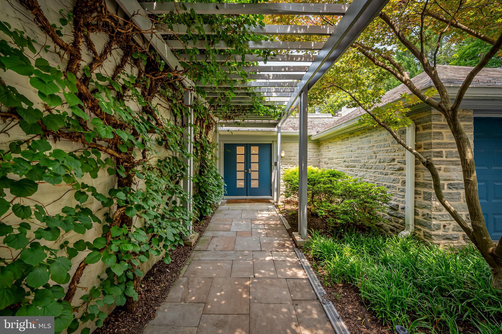 6 MEADOW ROAD