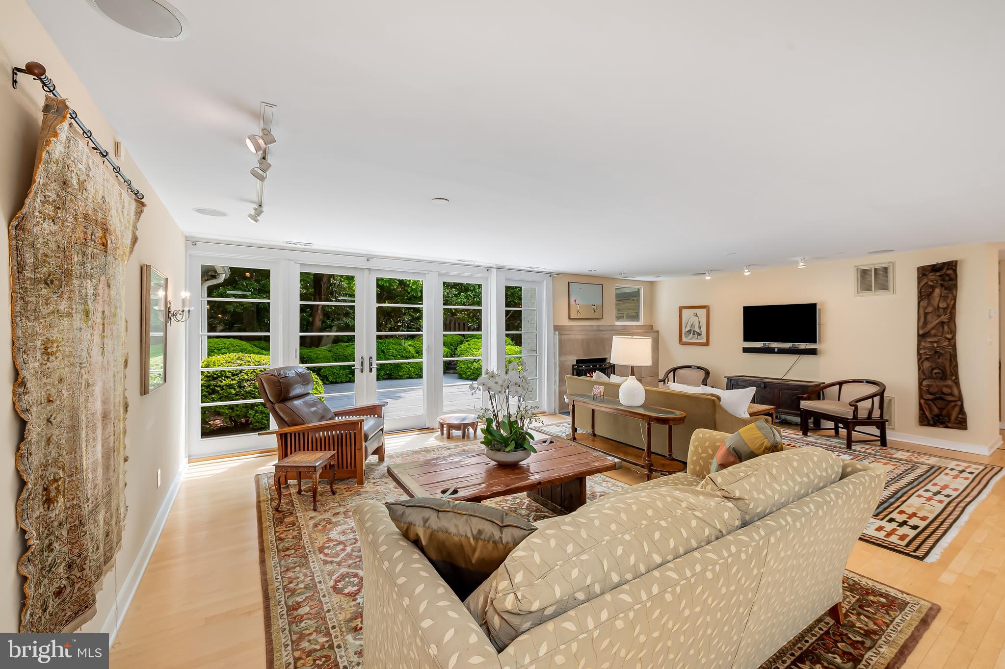 WOODBROOK - Residential