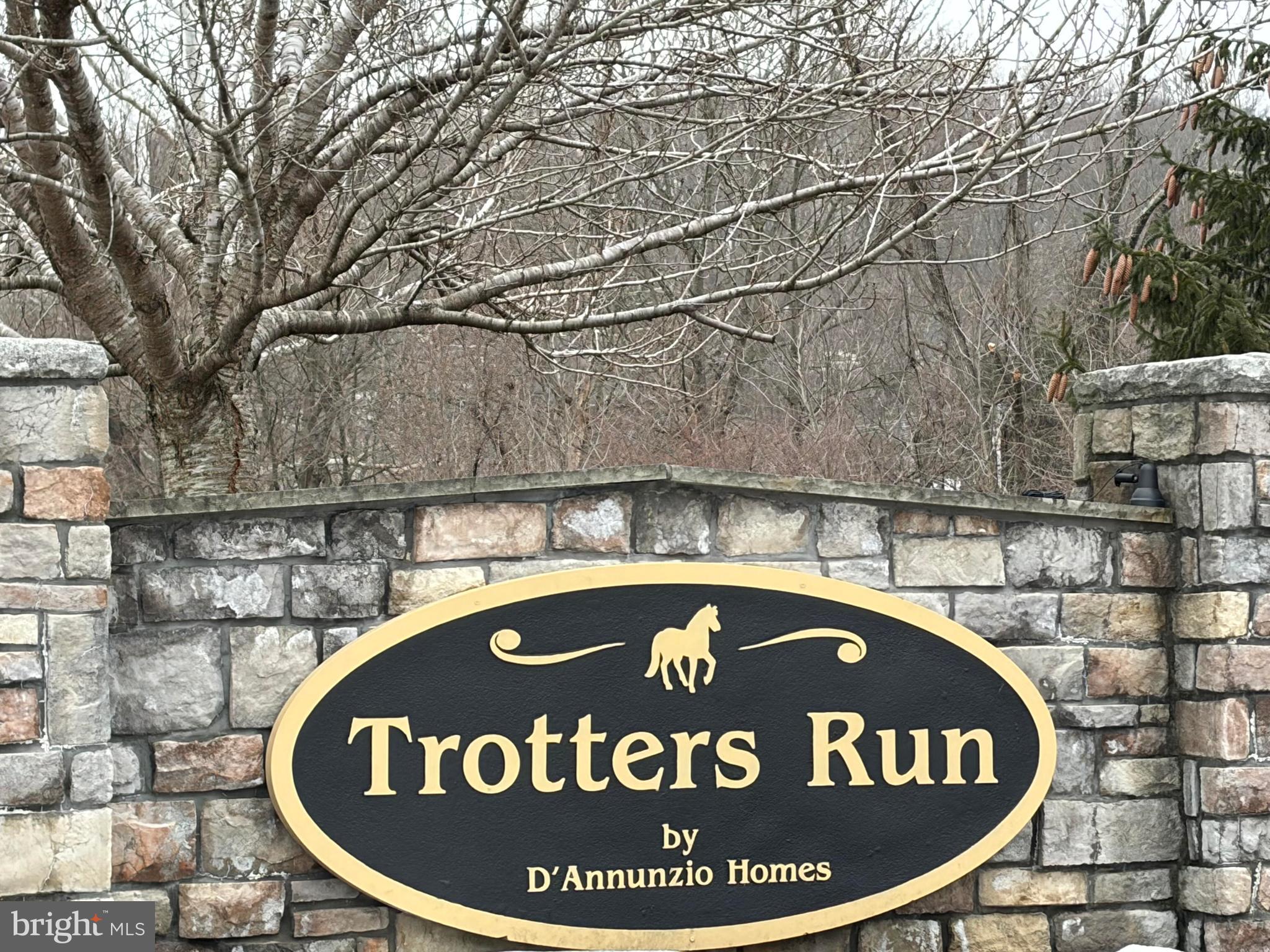 TROTTERS RUN - Residential