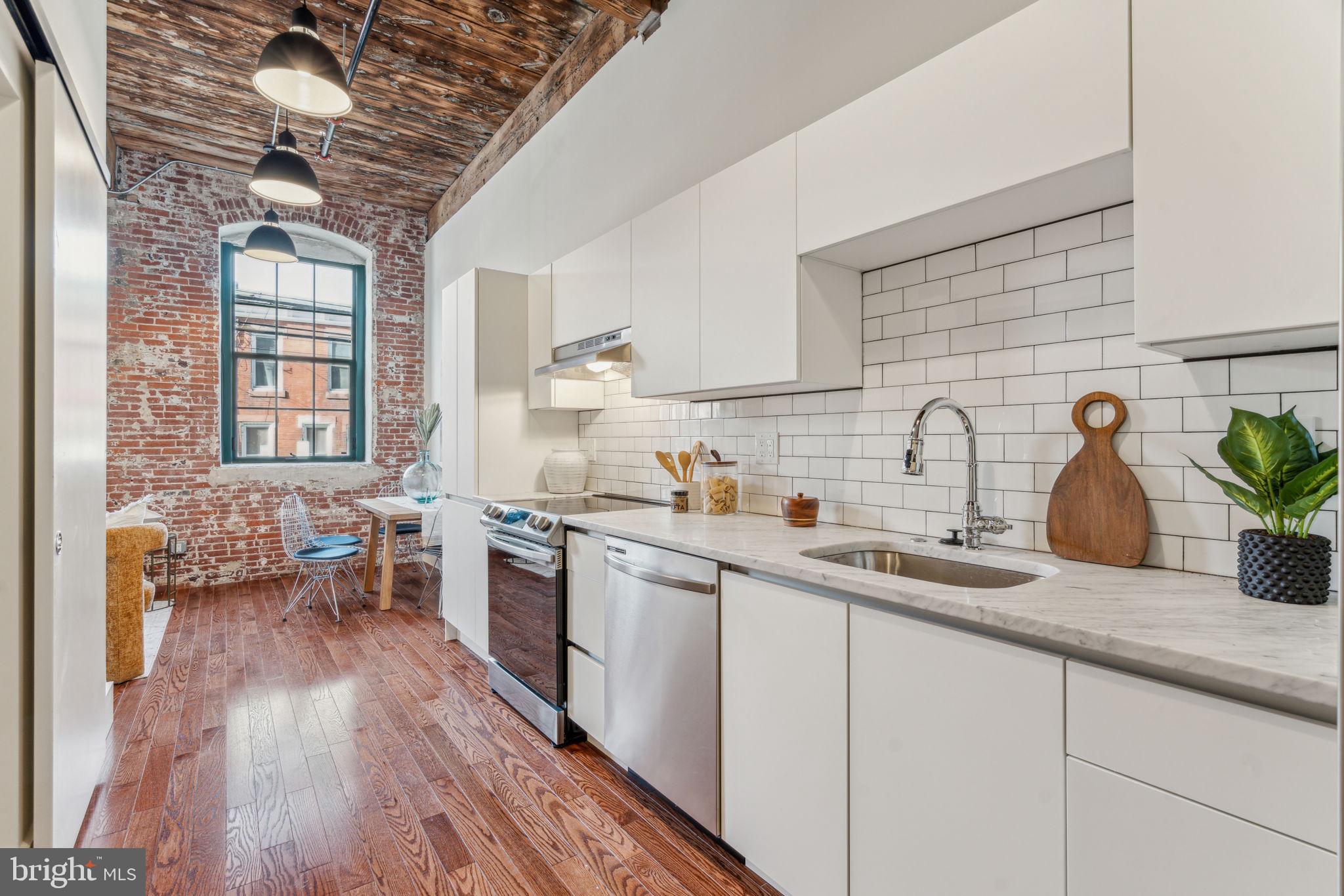 FISHTOWN - Residential Lease