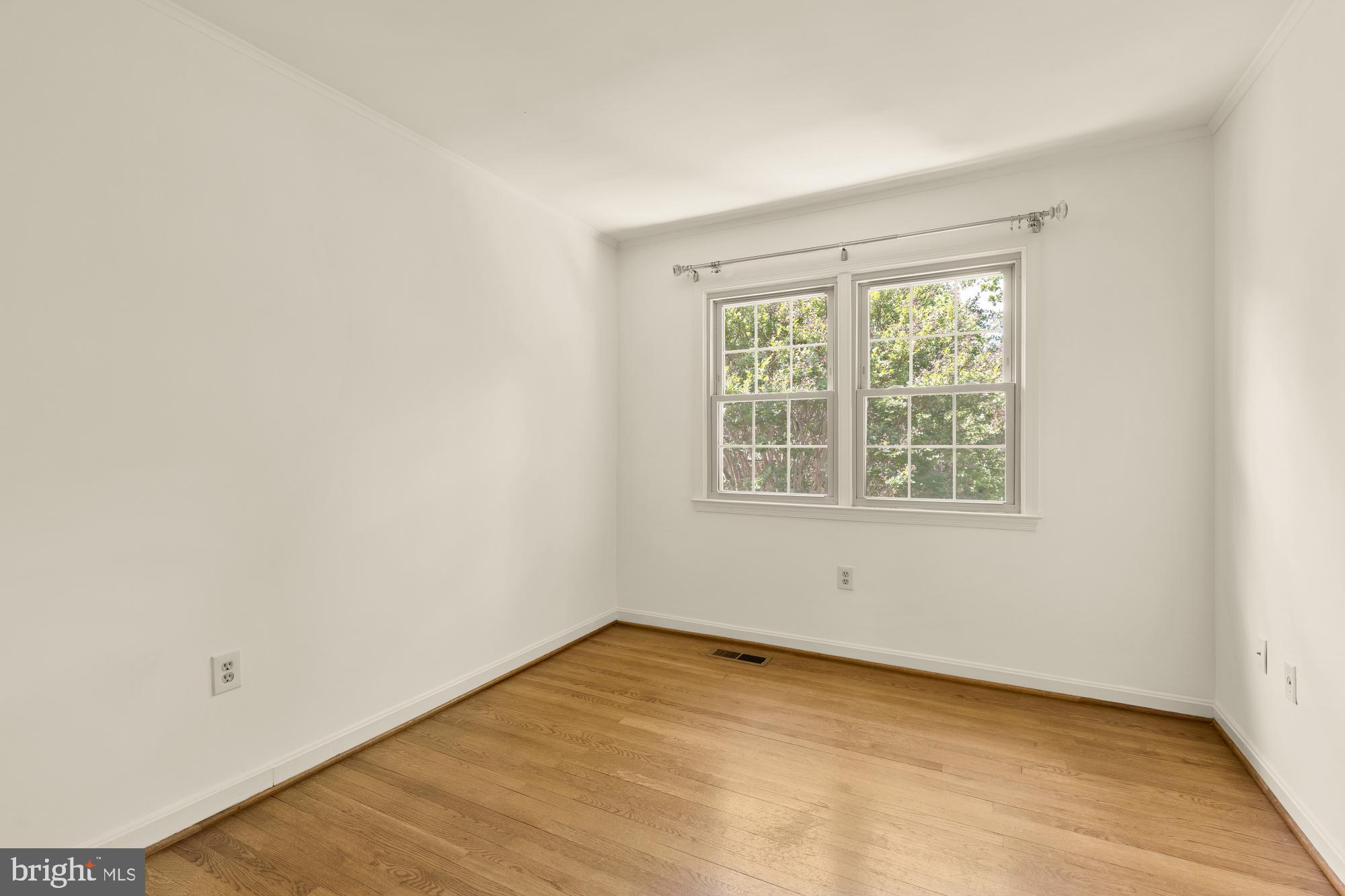 HALLCREST HEIGHTS - Residential