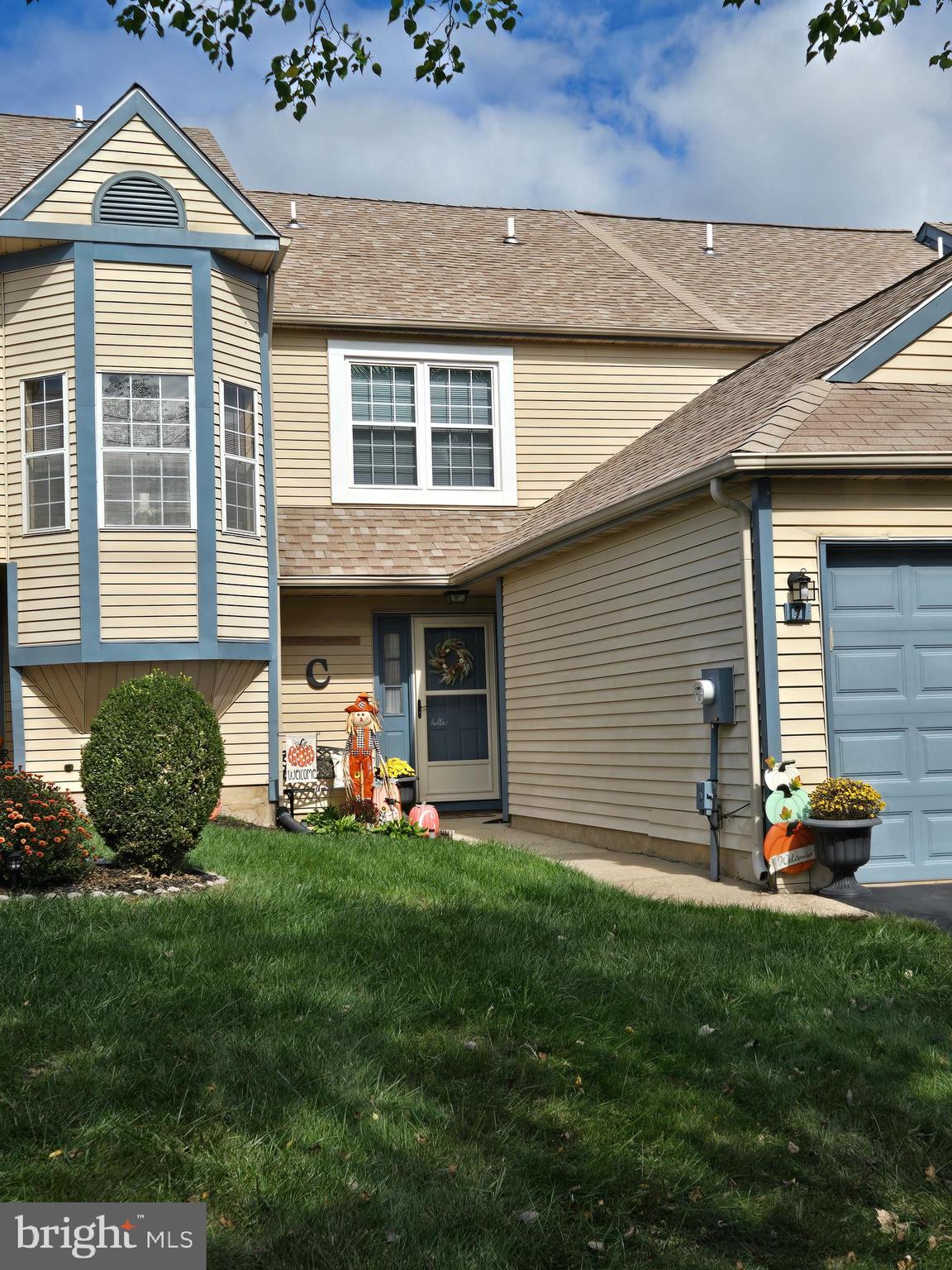 7 RAINTREE DRIVE
